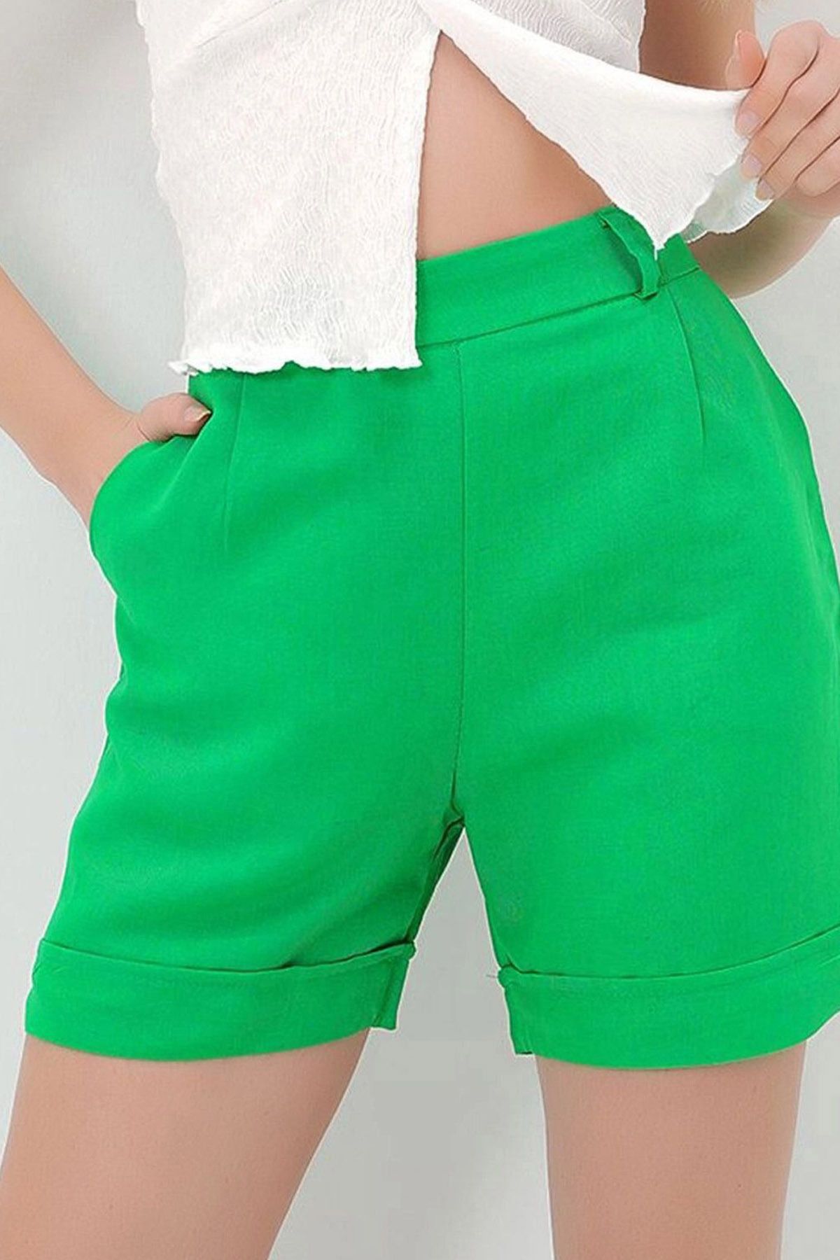 Ottawe Regular Fit Rahat Kalıp Paçası Duble Yüksek Belli Çift Cepli Casual Günlük Keten Şort