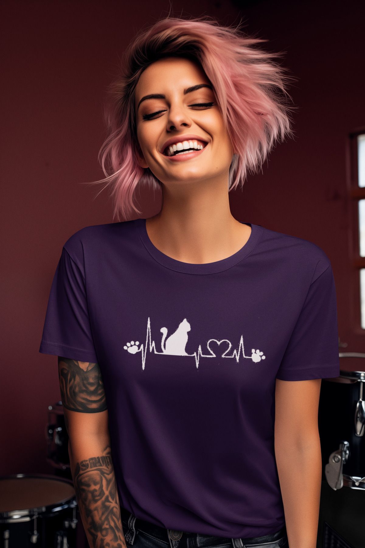 MAGORS STIL-X CAT MOM TEMALI KEDİ AŞKIM BASKILI BİSİKLET YAKA KADIN TSHIRT