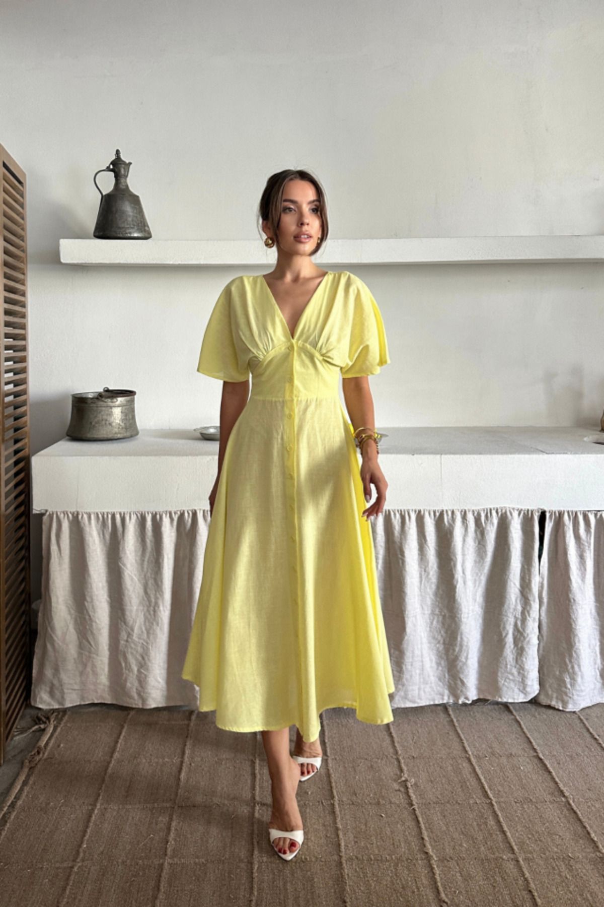 velmorafashion KETEN V YAKA ÖNDEN DÜĞMELİ ELBİSE - Sarı