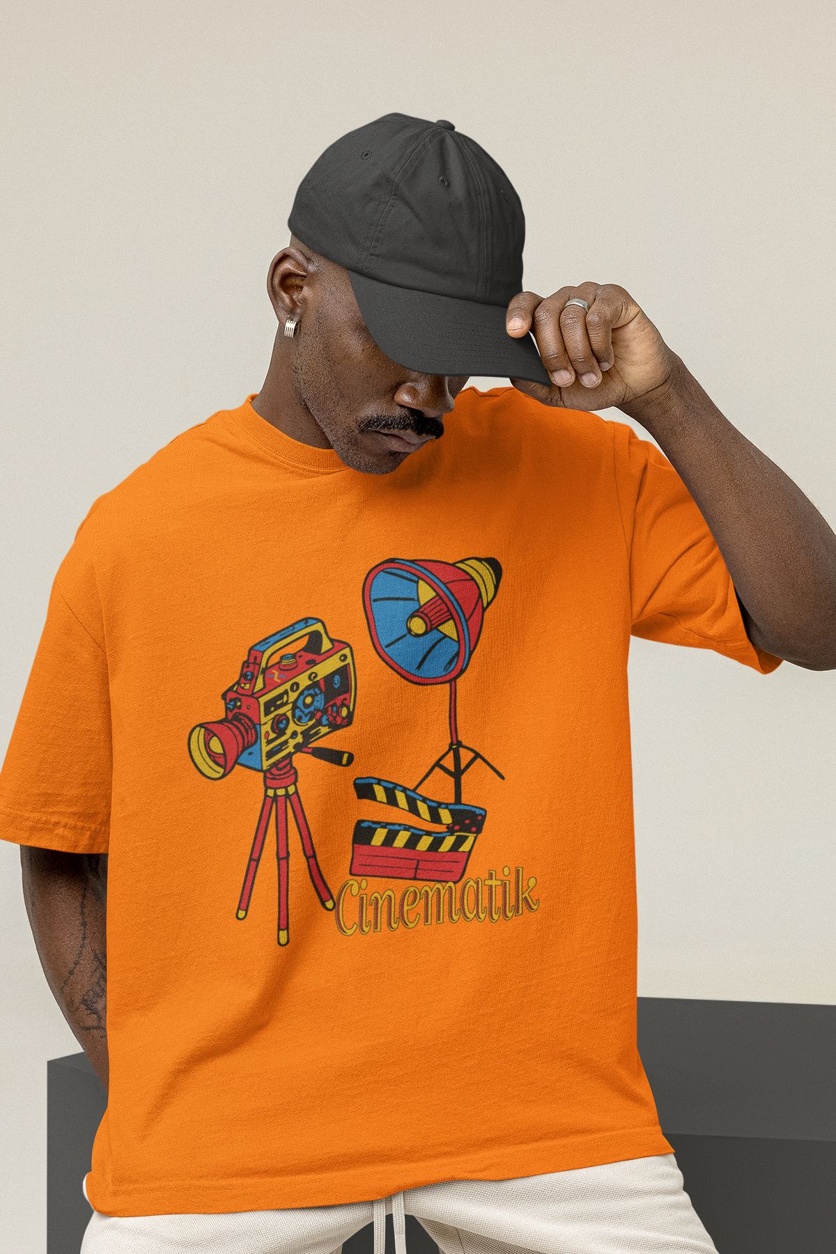 Uniquetex NUBEN / SİNFE-02 - Oversize Unisex Sinematik Baskılı Turuncu Bisiklet Yaka T-shirt (Tasarım Tişört)