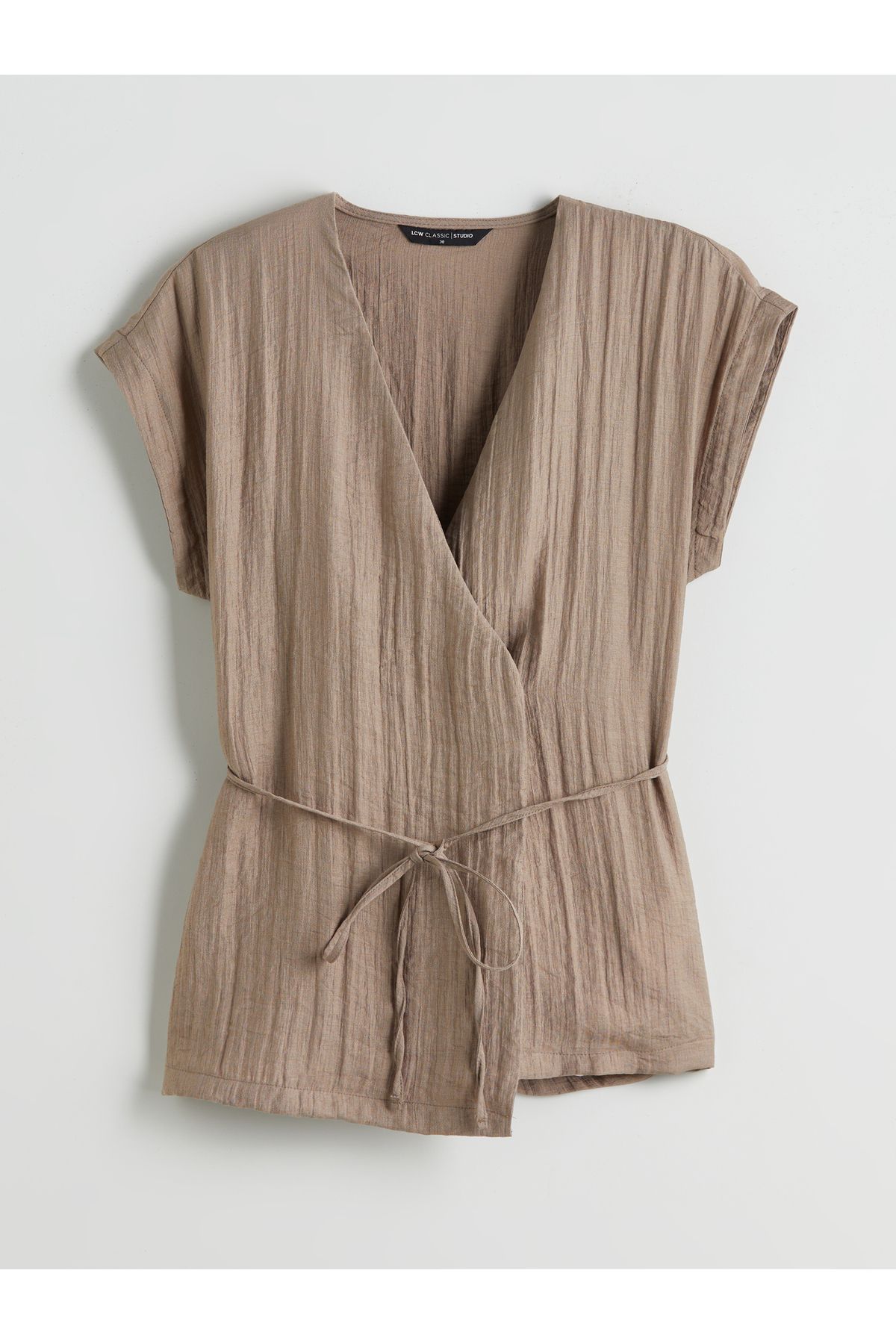 LC Waikiki-Bluse mit zweireihigem Kragen und Struktur 1