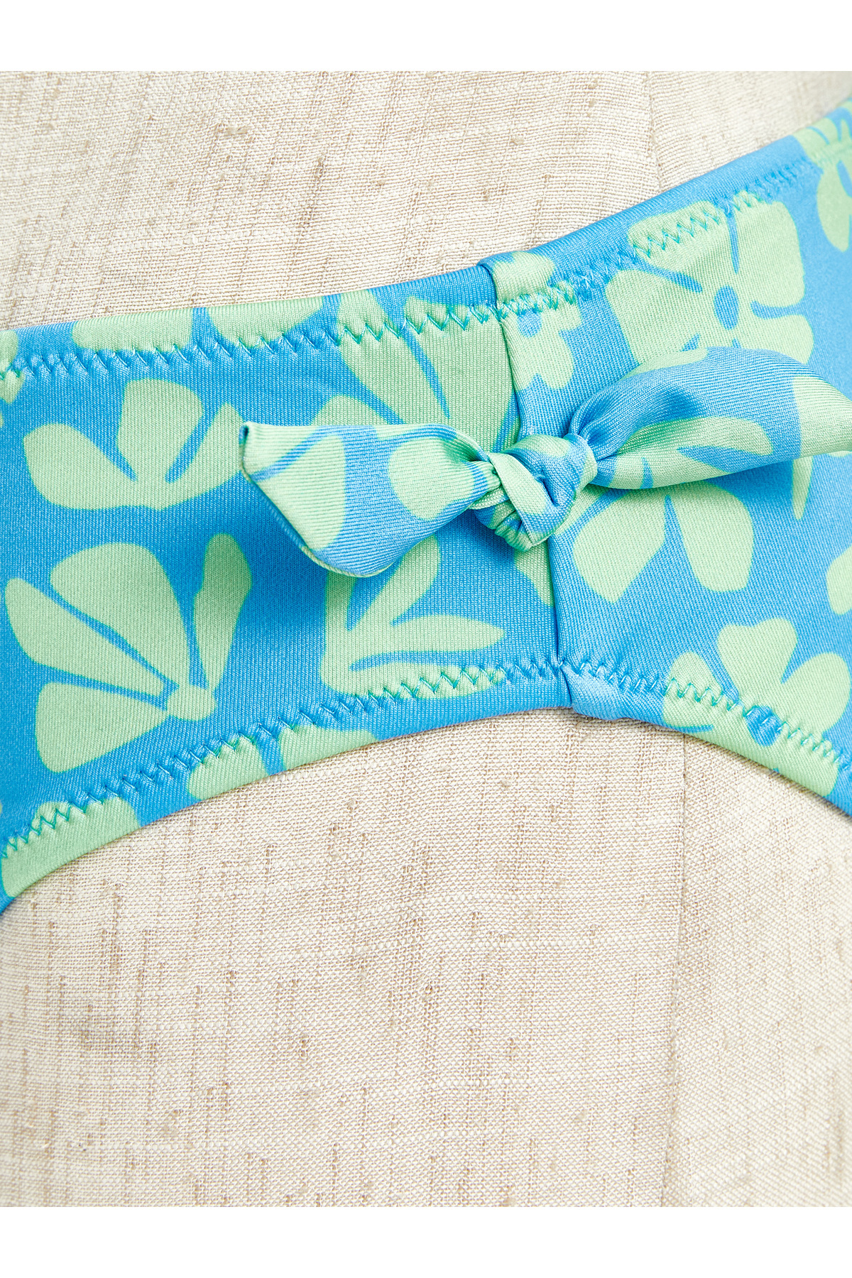 LC Waikiki-Schnell trocknender Bikini für Mädchen 3