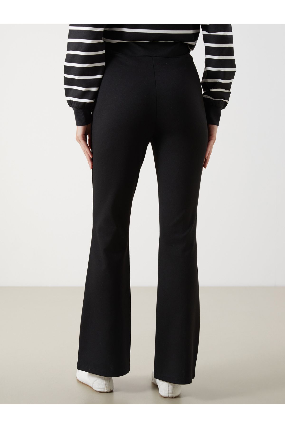 LC Waikiki-Pantaloni de damă cu picioare spaniole cu talie elastică 4