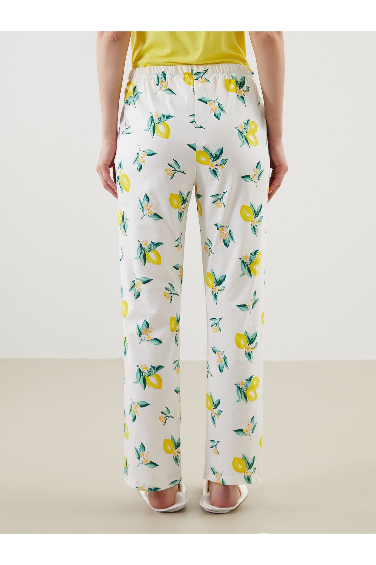LC Waikiki-Women's Printed Pajama Bottoms with Elastic Waist 4