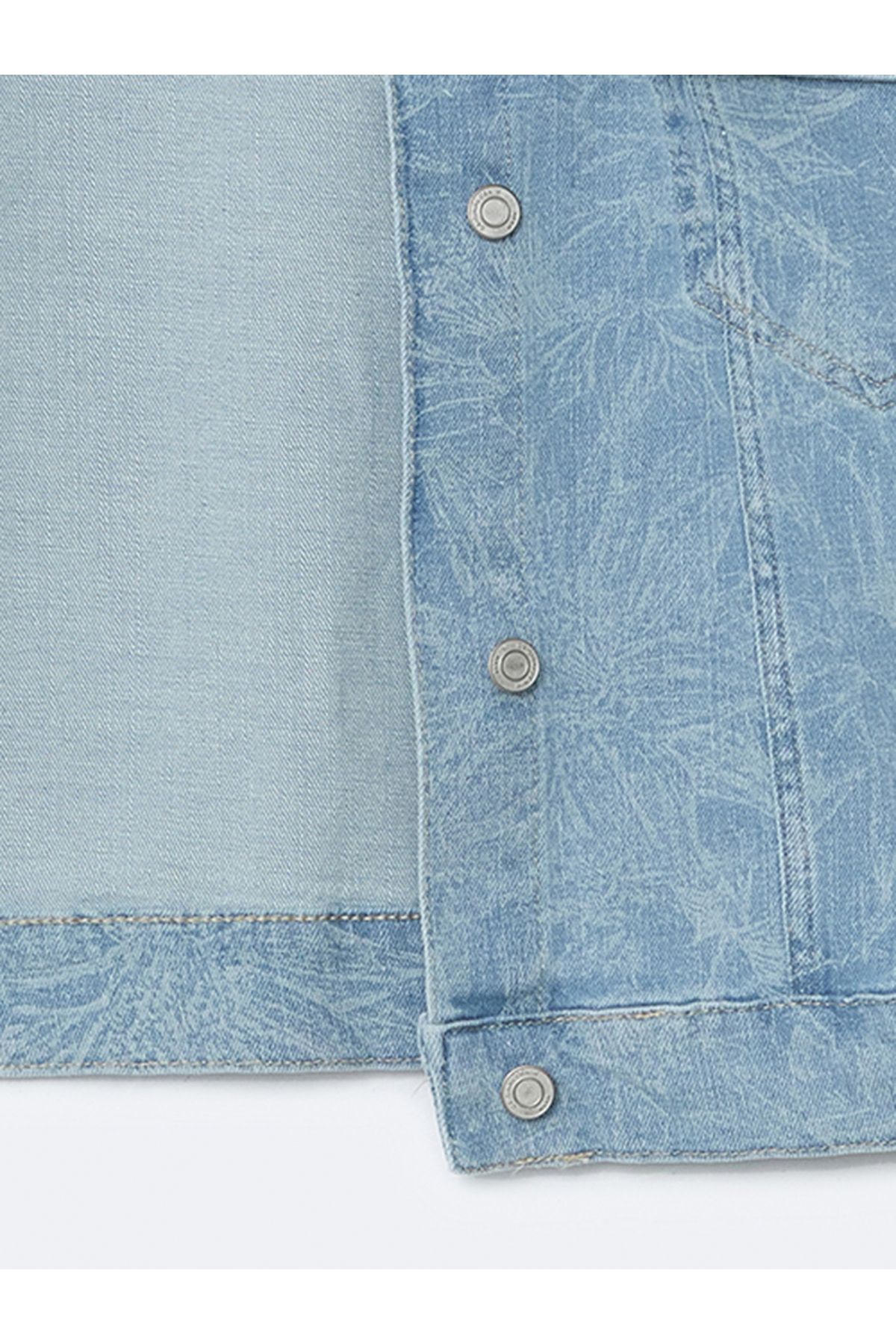 LC Waikiki-Jachetă de jeans pentru femei oversize cu model de guler de cămașă 7