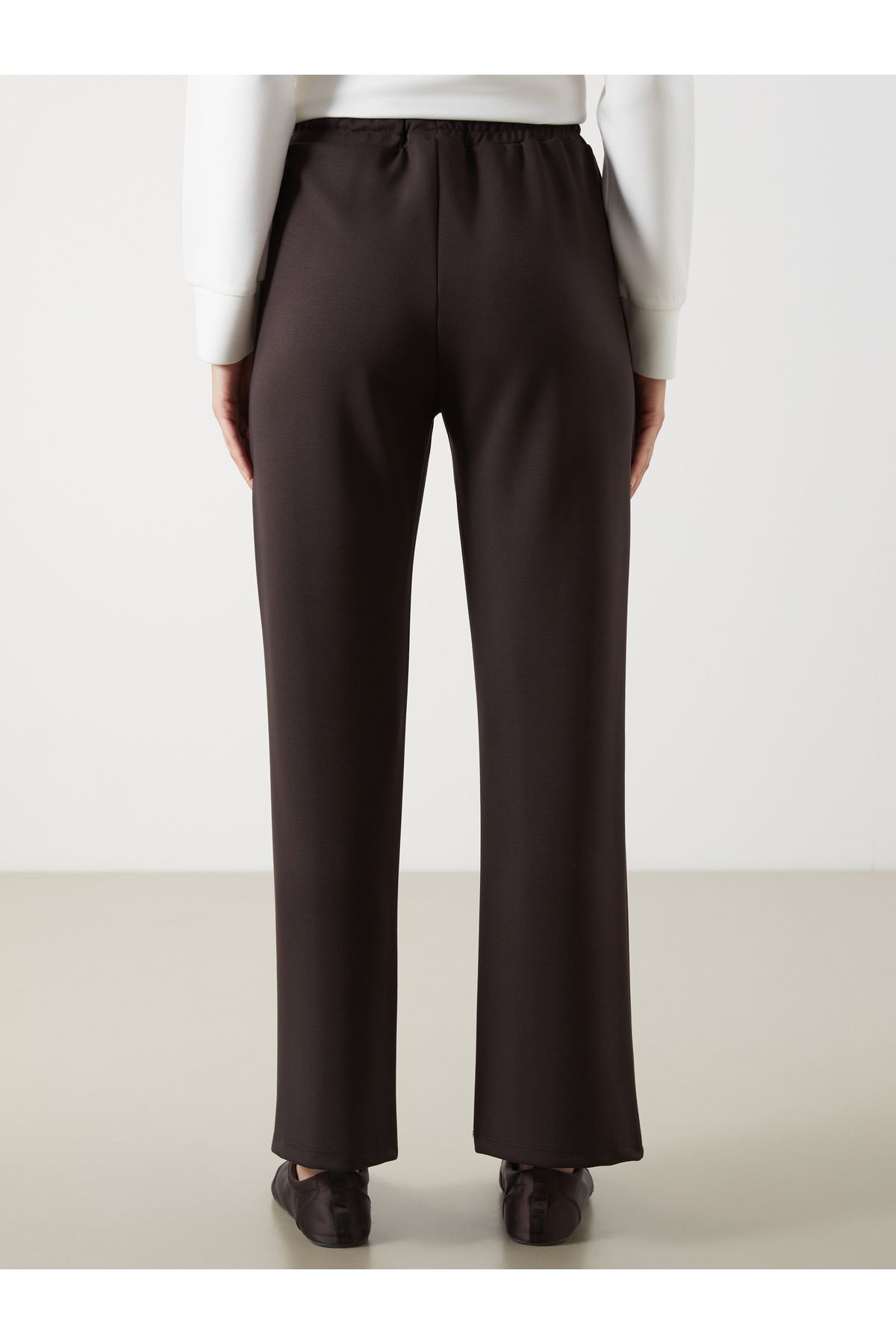 LC Waikiki-Damen-Jogginghose mit weitem Bein und elastischem Bund 4