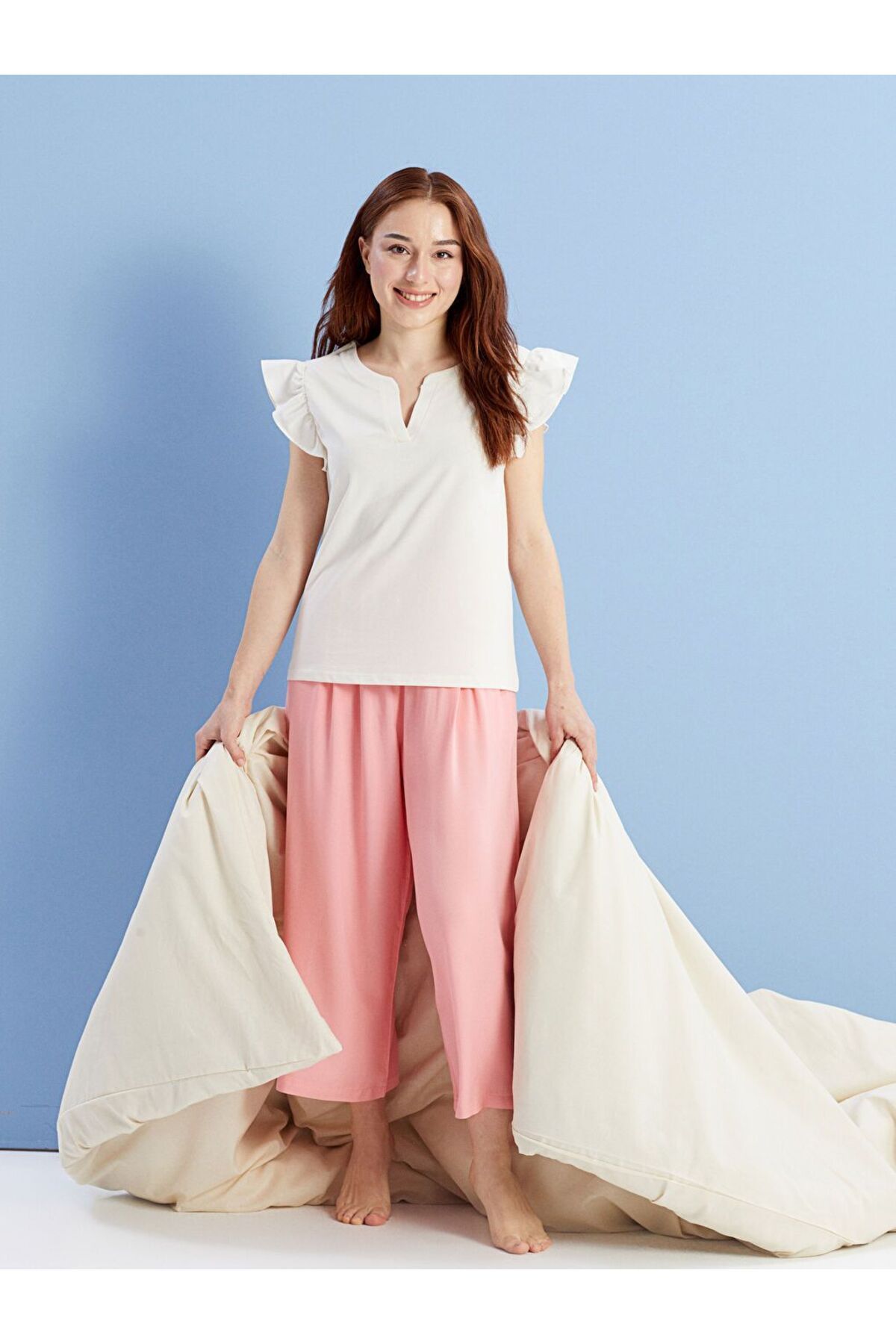 LC Waikiki Pembe Petite Kaçık Yaka Düz Kısa Kollu Kadın Kaprili Pijama Takımı
