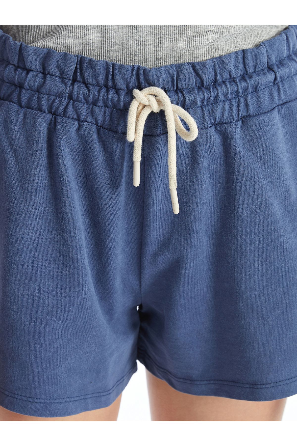 LC Waikiki-Women's Elastic Waist Straight Shorts 3