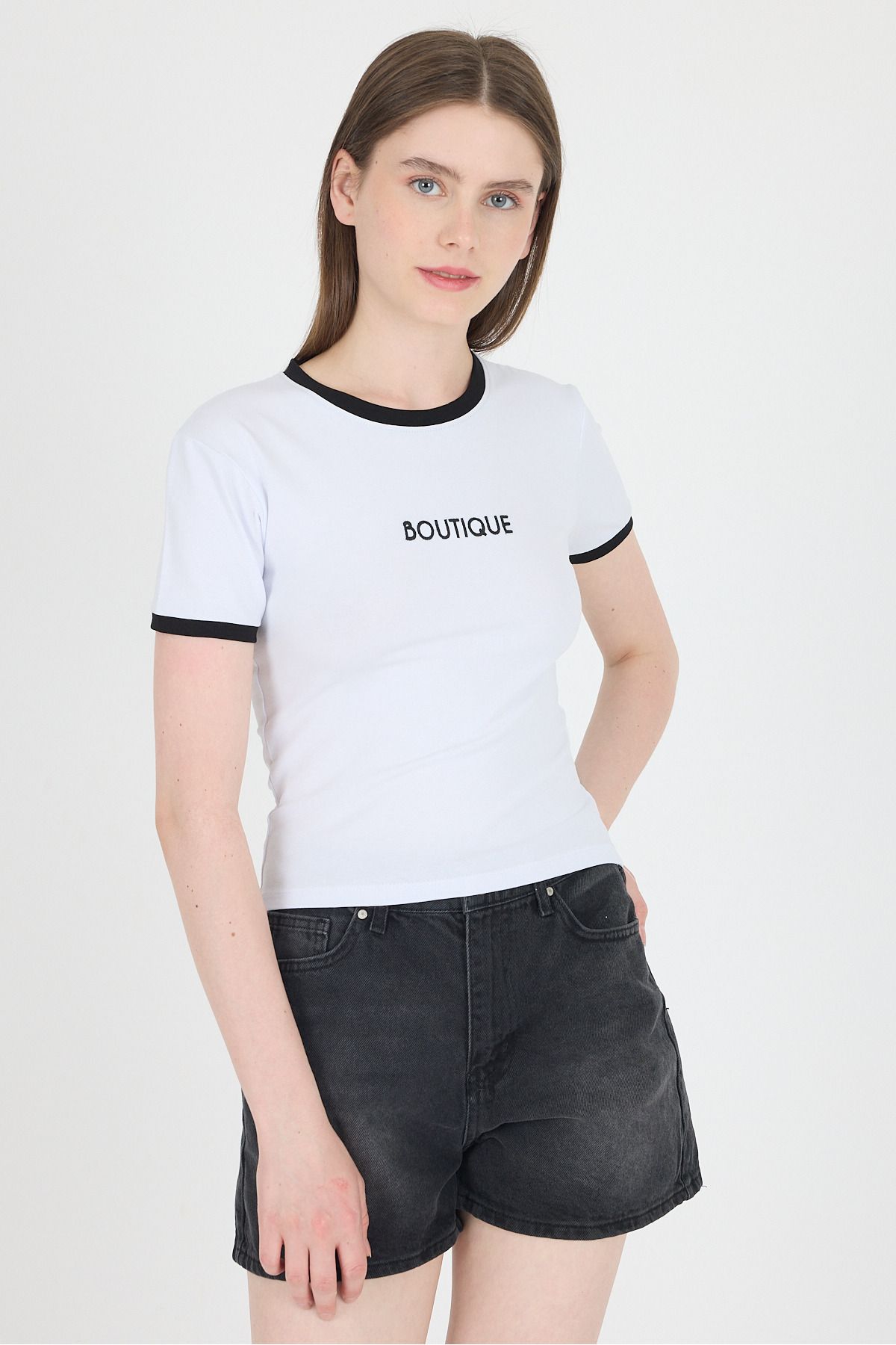 Rays Beyaz Yazı Baskılı Biyeli Pamuklu Slim Fit Tişört 9192M