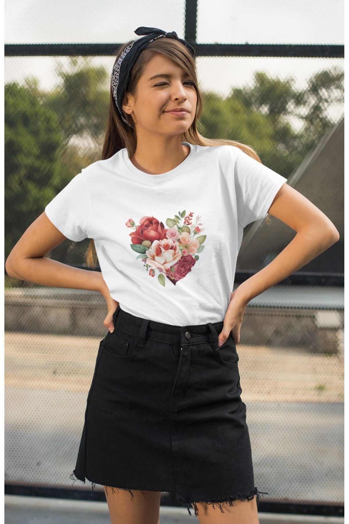 ArtYus Unisex Erkek/Kadın Çiçek Gül Kalpli Baskılı Renkli Baskılı Oversize %100 Pamuklu T-Shirt