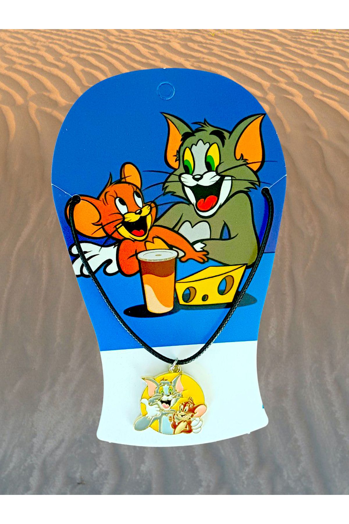 anonim Tom ve Jerry Figür Fan Kartlı Ayarlanabilir Kolye – Eğlenceli Çizgi Film Tasarımlı