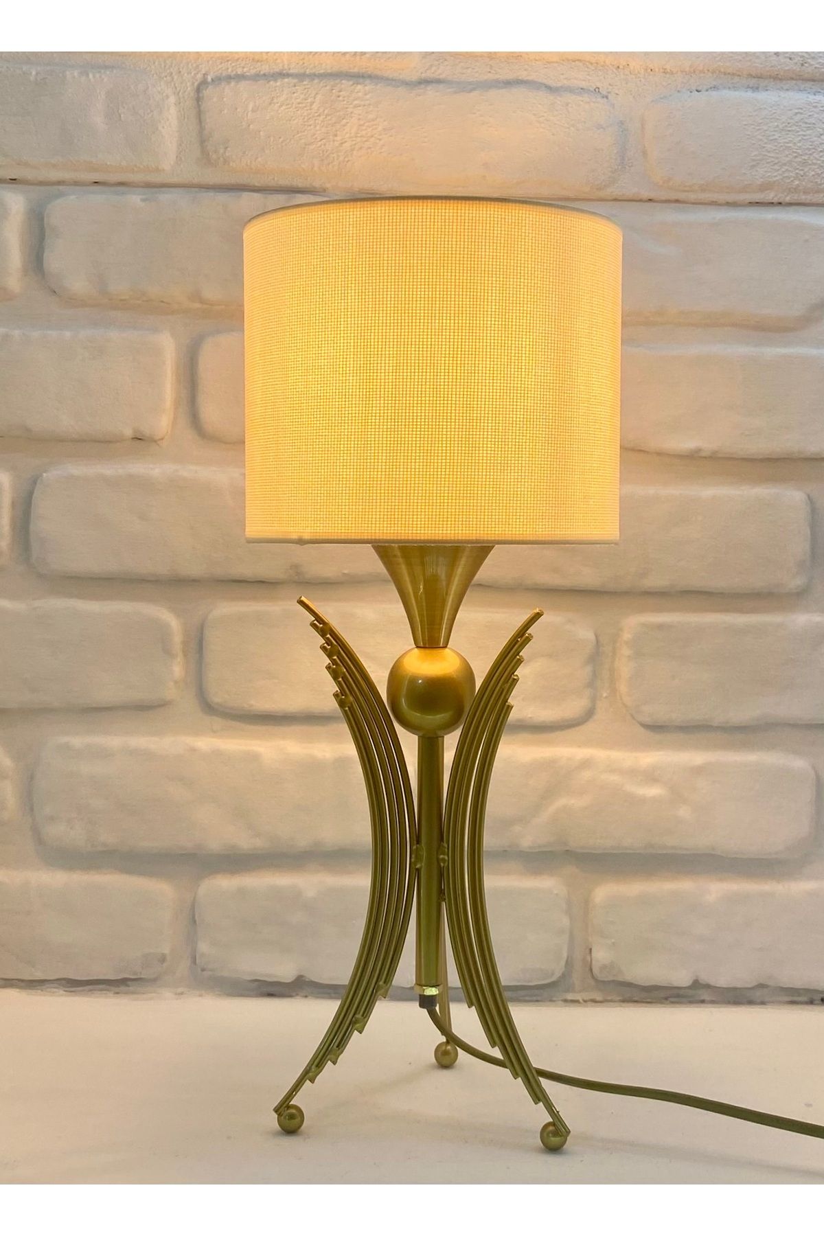 365GUNSERİSONU Decodelight Eskitme Gold Kaplama Metal Ayaklı Kumaş Şapkalı Angel Model Abajur