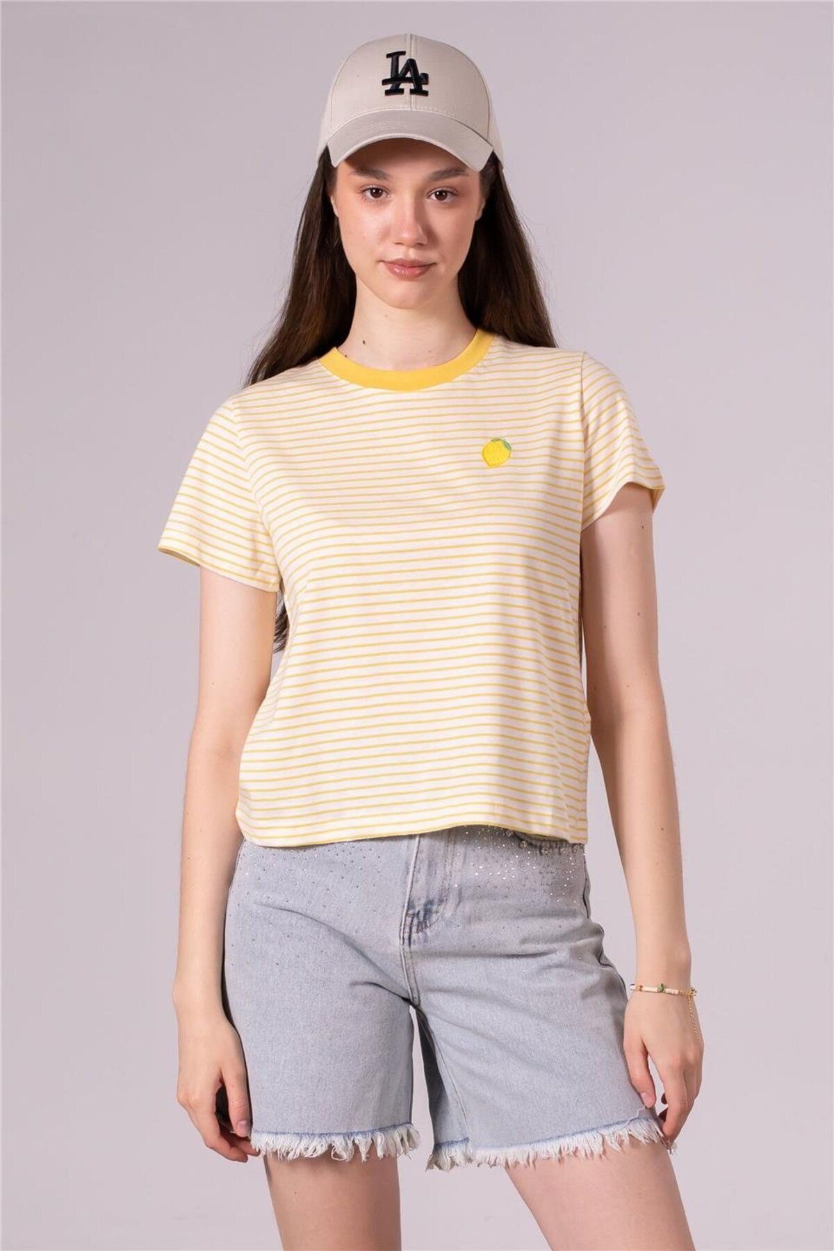 BARRELS AND OIL Çizgili Limon Nakışlı T-Shirt - Sarı