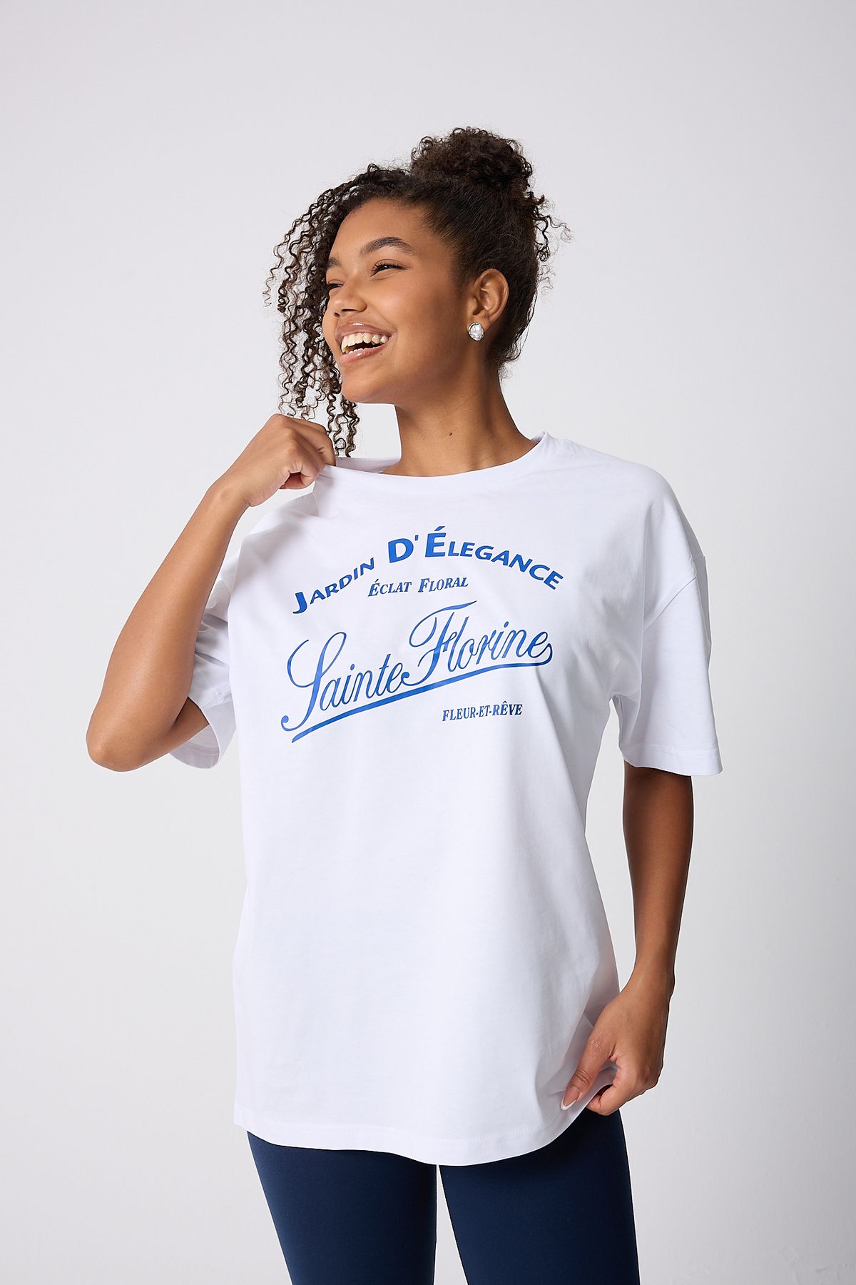 Vooya Fashion Jardin D'Elegance Yazı Baskılı Oversize Pamuklu Beyaz Kadın T-shirt