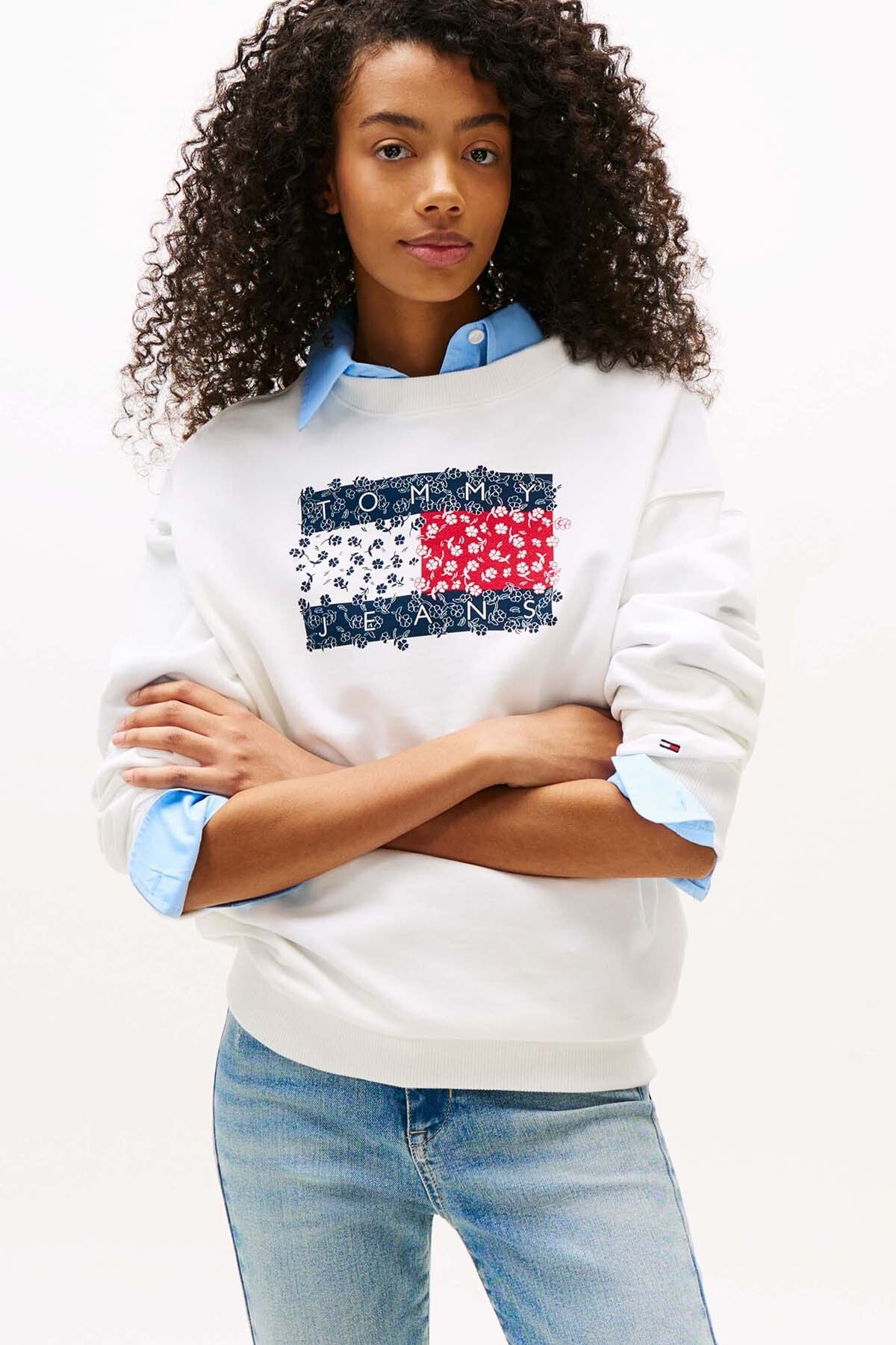 Tommy Hilfiger Kadın Relaxed Fit Desenli Bayrak Logolu Sweatshirt - Ekru