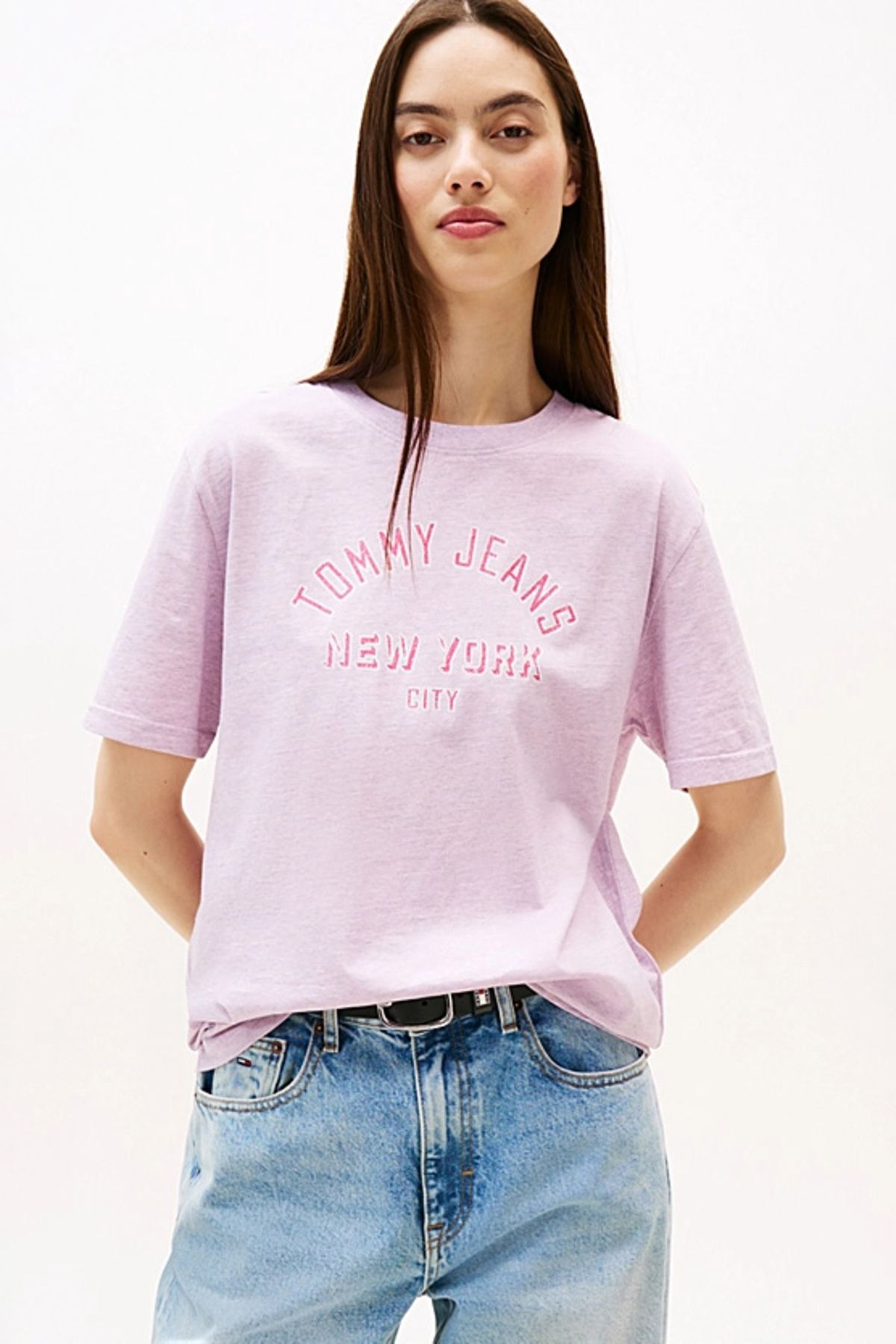 Tommy Hilfiger Kadın Varsity Logolu Relaxed Fit T-Shirt - Pembe