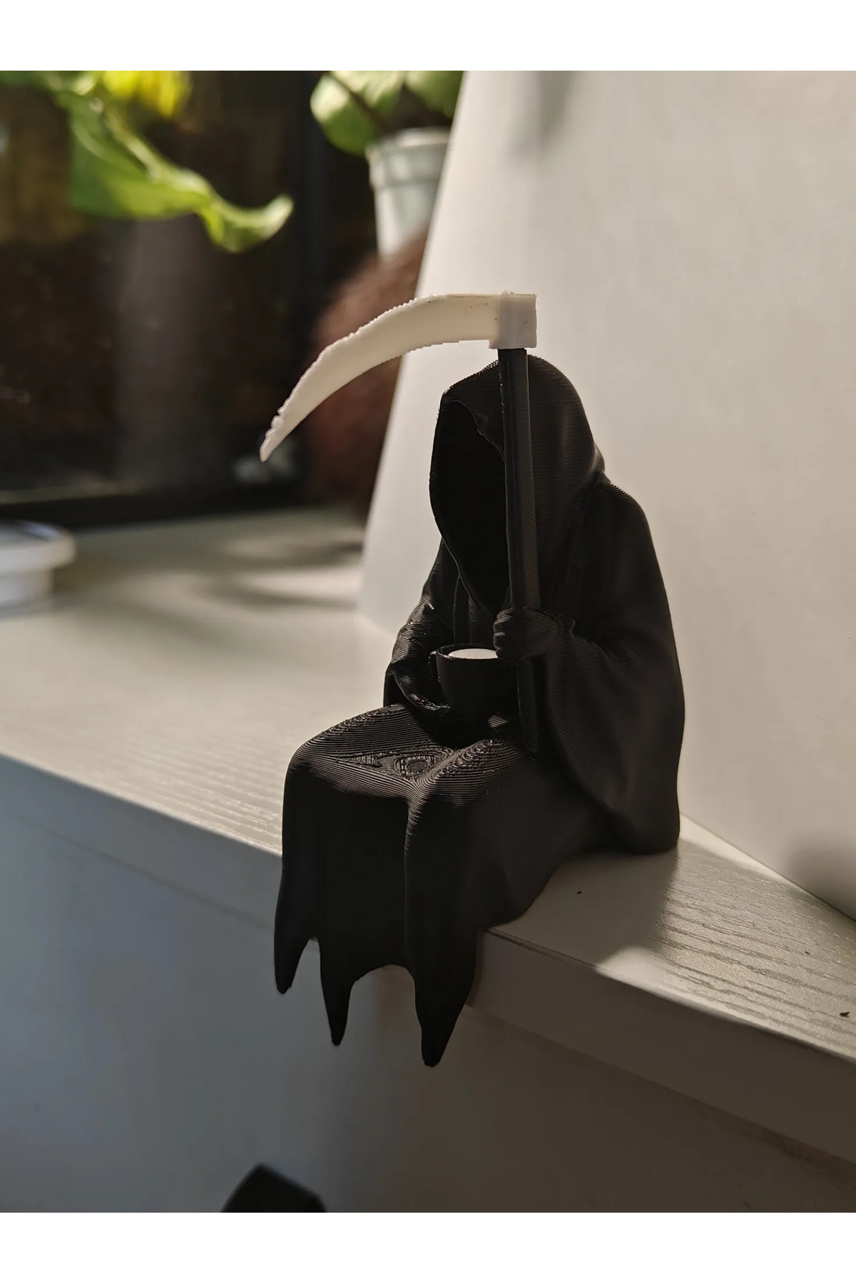 Tristo Mietitore in Pausa Caffè Figura 11 cm – Nome Scrivibile Stampa 3D Figurina Collezione Umoristica