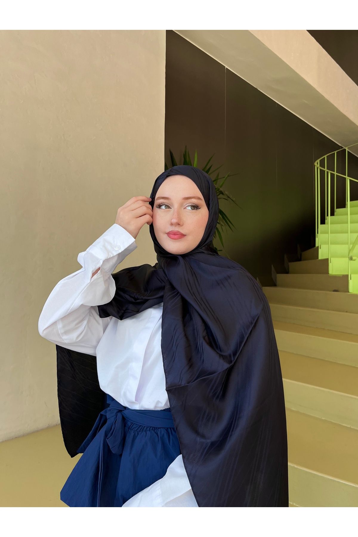 hijabchi İpeksi Jakar Şal Çizgi Desen -