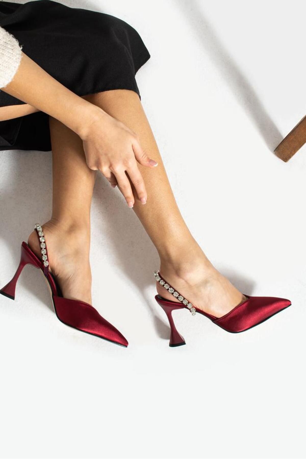 Samira SATEN TAŞLİ TOPUKLU ABİYE AYAKKABİ (9CM)
