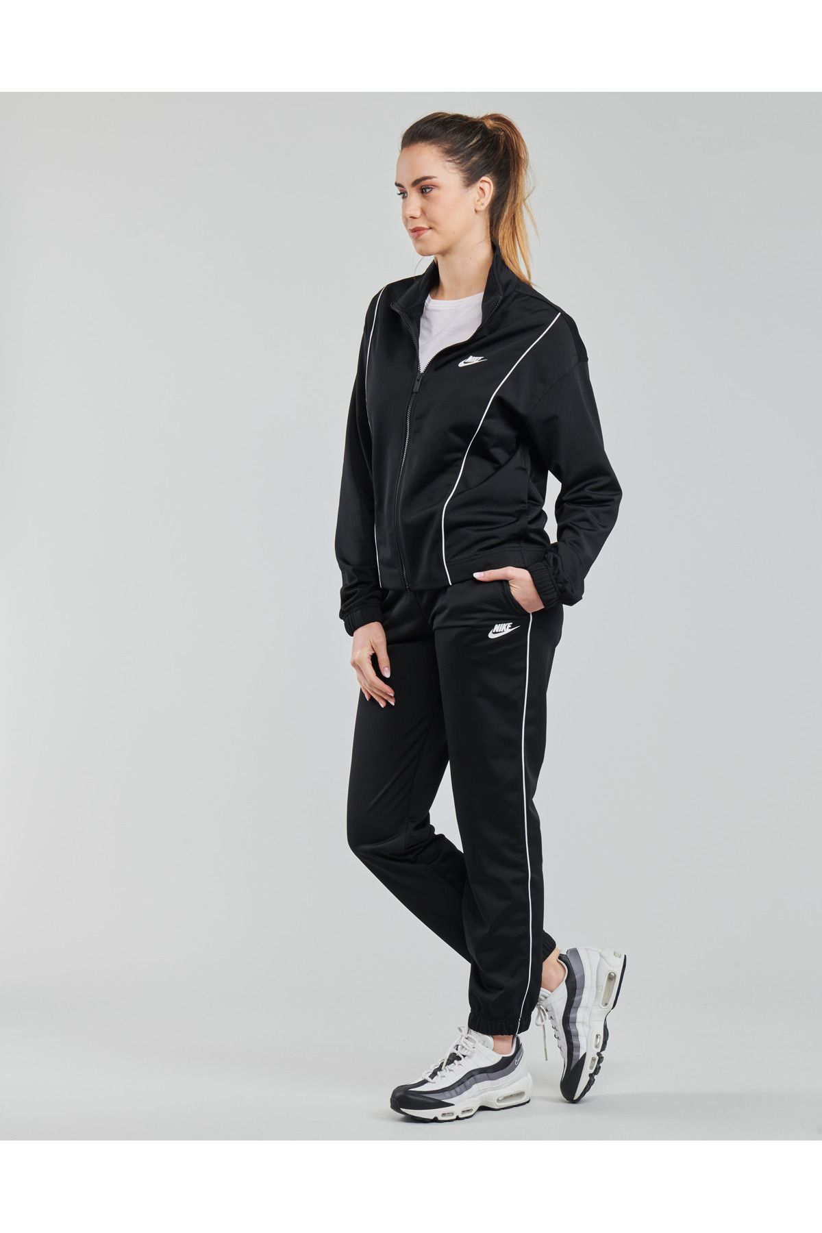Nike Womens Fitted Track Suit Kadın Siyah Beyaz Eşofman Takımı (DMK SPOR )