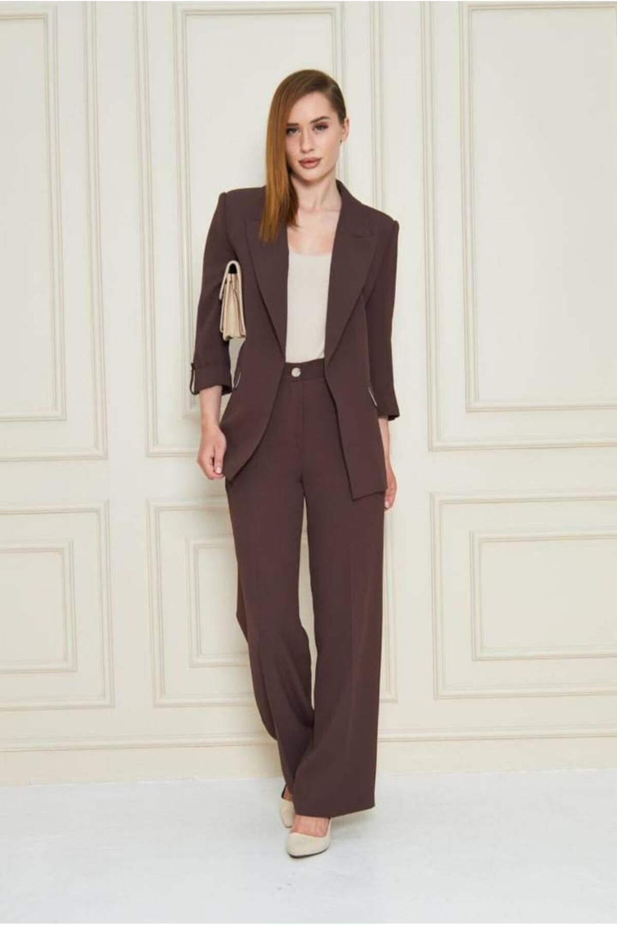 LOVELF Kısa Kolu Düğmeli Blazer Takım