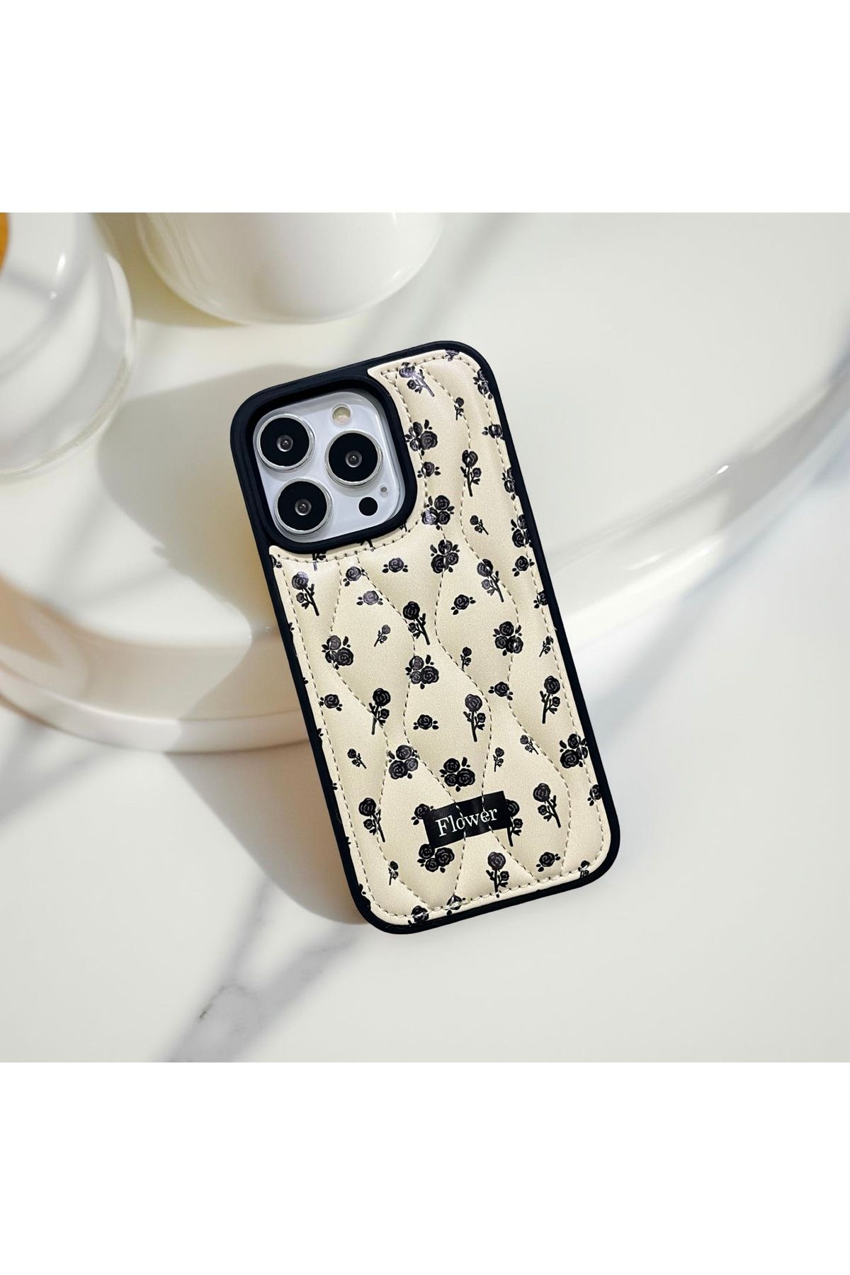 HYPERSOFT Iphone 15 Uyumlu Kapitone Çiçek Desenli Puf Kılıf Özel Kutulu