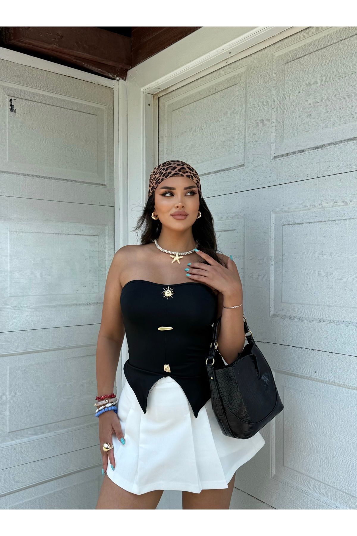 mekabutik Siyah Sun Aksesuarlı Crop
