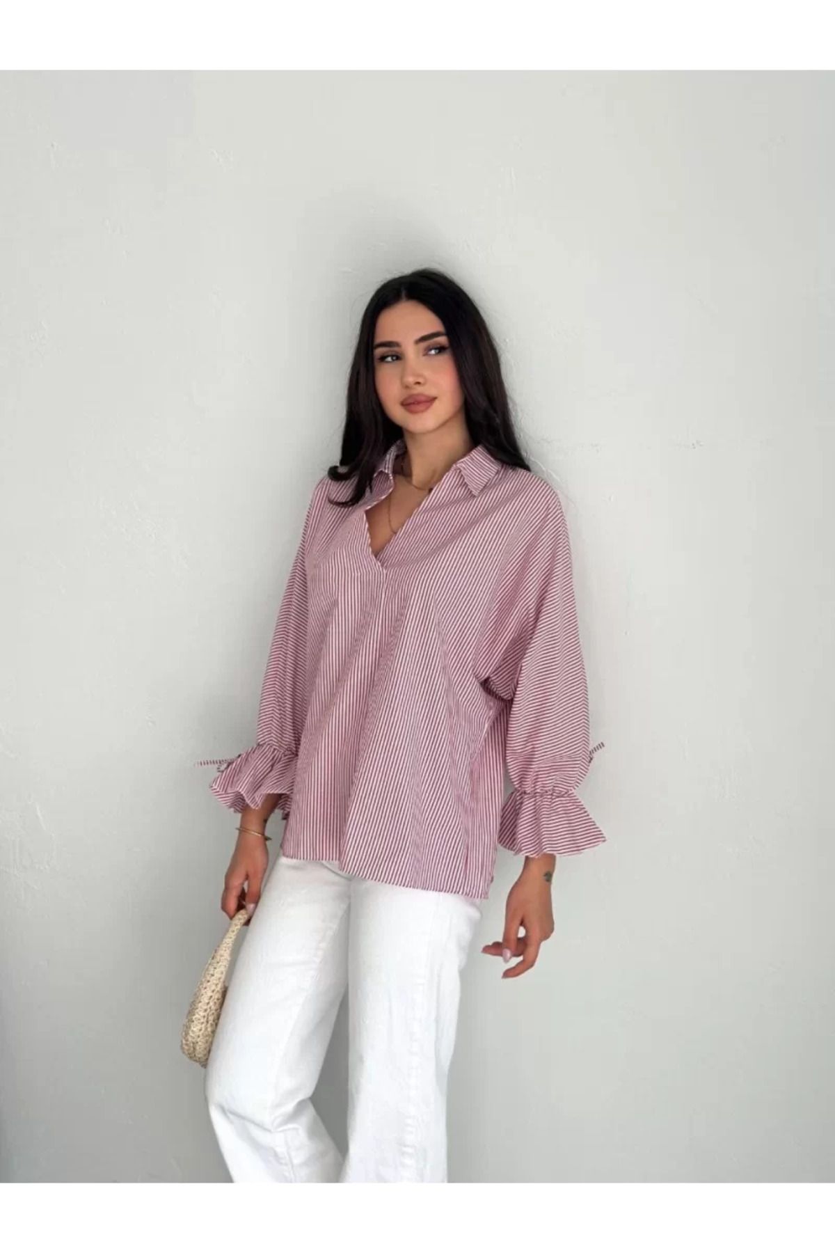 ruum fashions Arkası Asimetrik Yırtmaç Kesim Detaylı Cizgili Bluz Gömlek