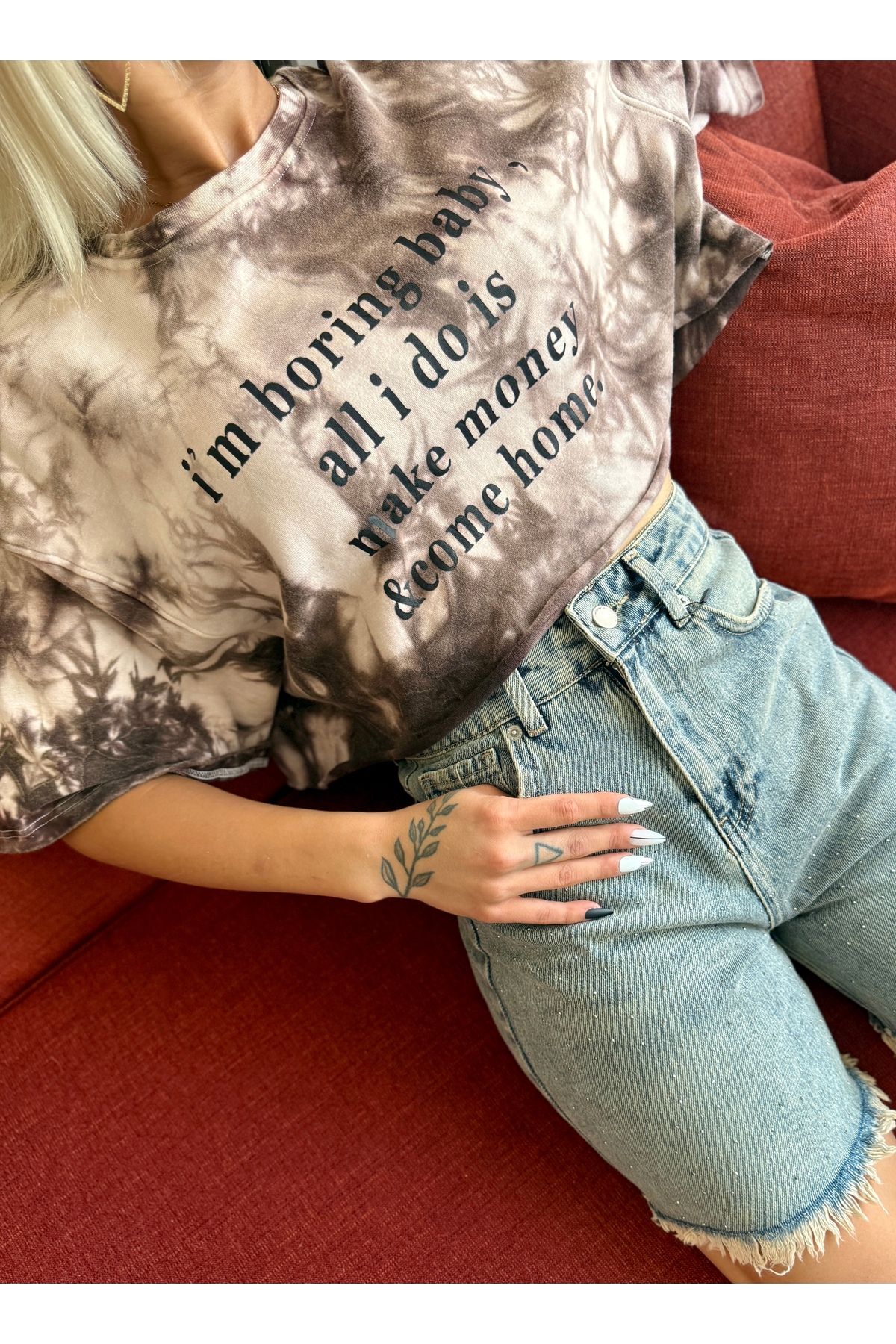 NFY BUTİK KADIN TAŞLI PAÇA PÜSKÜLLÜ JEAN ŞORT