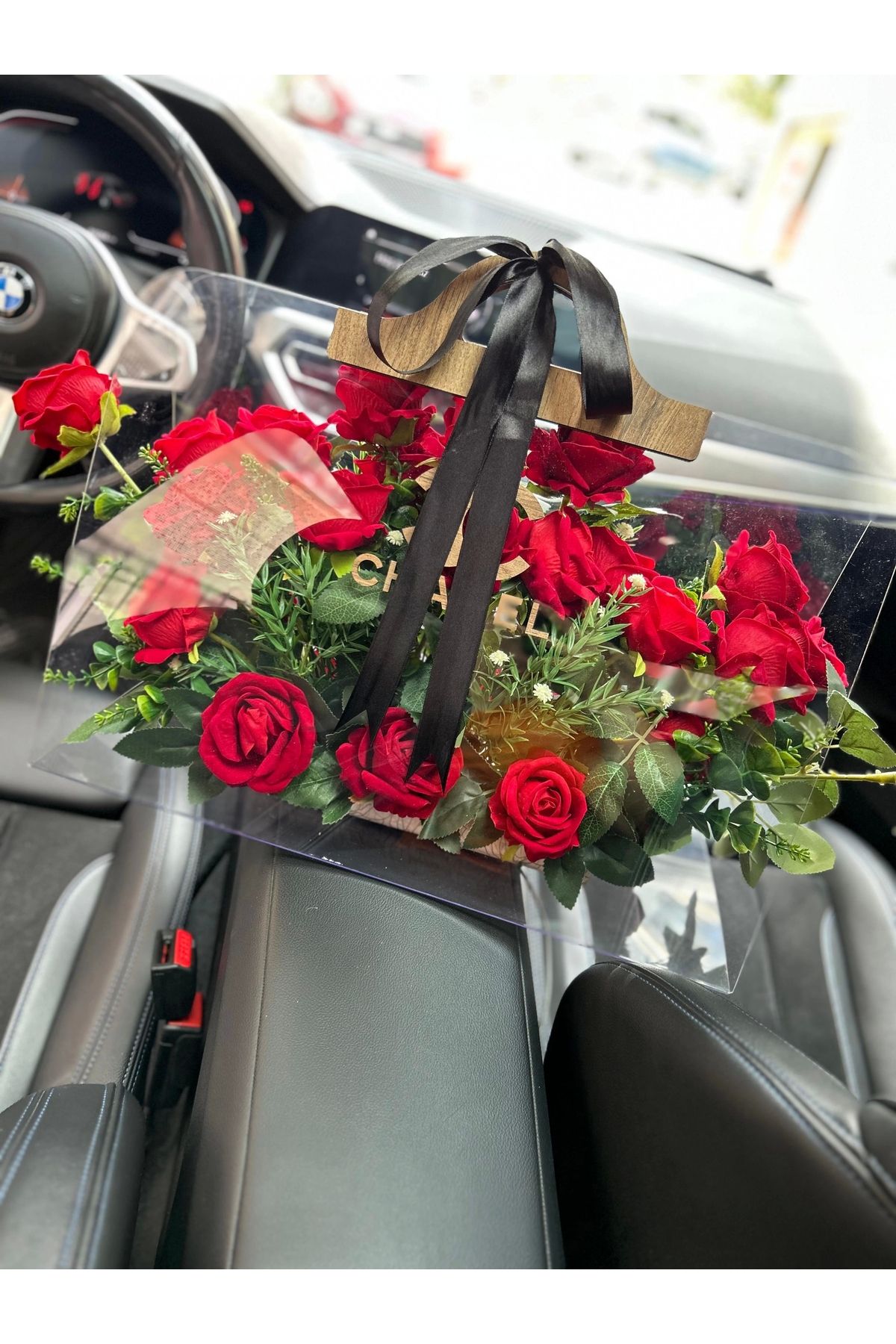 fancyflower Premium Çantada Kırmızı Kadife Güller