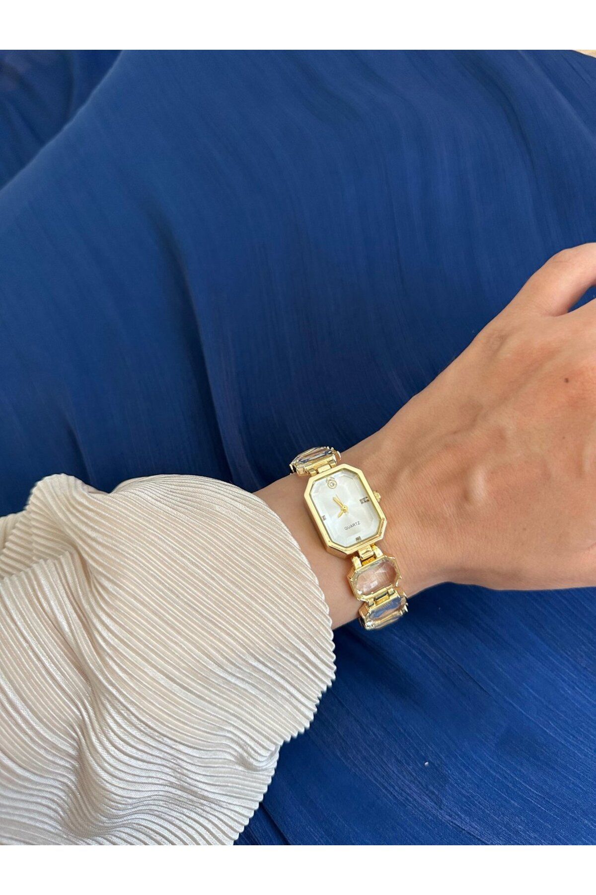 MERW Kontes Model Gold Beyaz SAW Detaylı Taşlı Kordon Seri Kadın Kol Saati