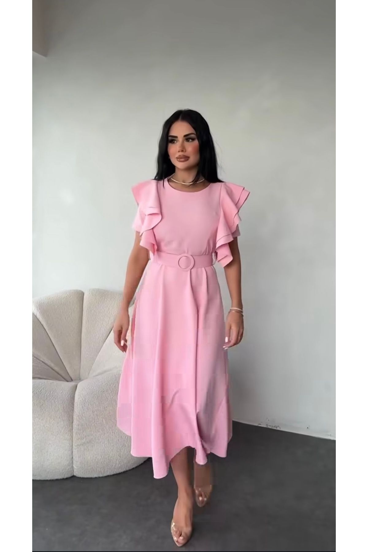 Afiş Butik Pembe Kemerli Kat Kat Omuz Detaylı Midi Elbise