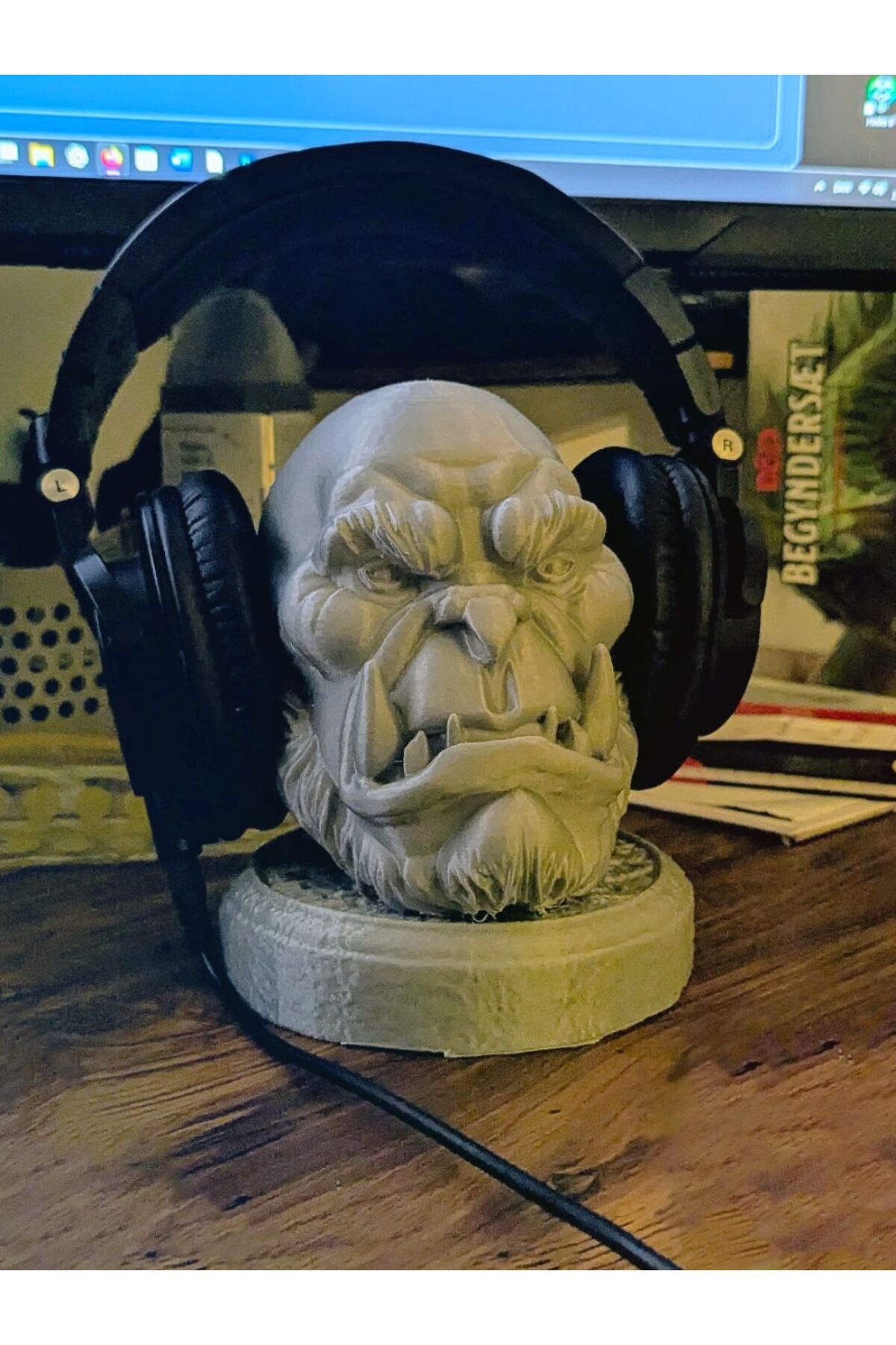 Elysee 3D Orc Warchief Büst Kulaklık Standı – 3D Yazıcı Tasarım Dekoratif Fantastik Aksesuar
