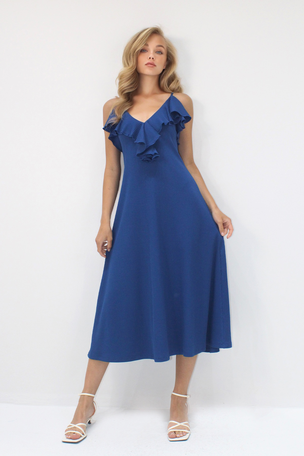 Trend Alaçatı Stili Women's Petrol Blue Collar Flounced Strap Midi Length Dress Alc-X14239