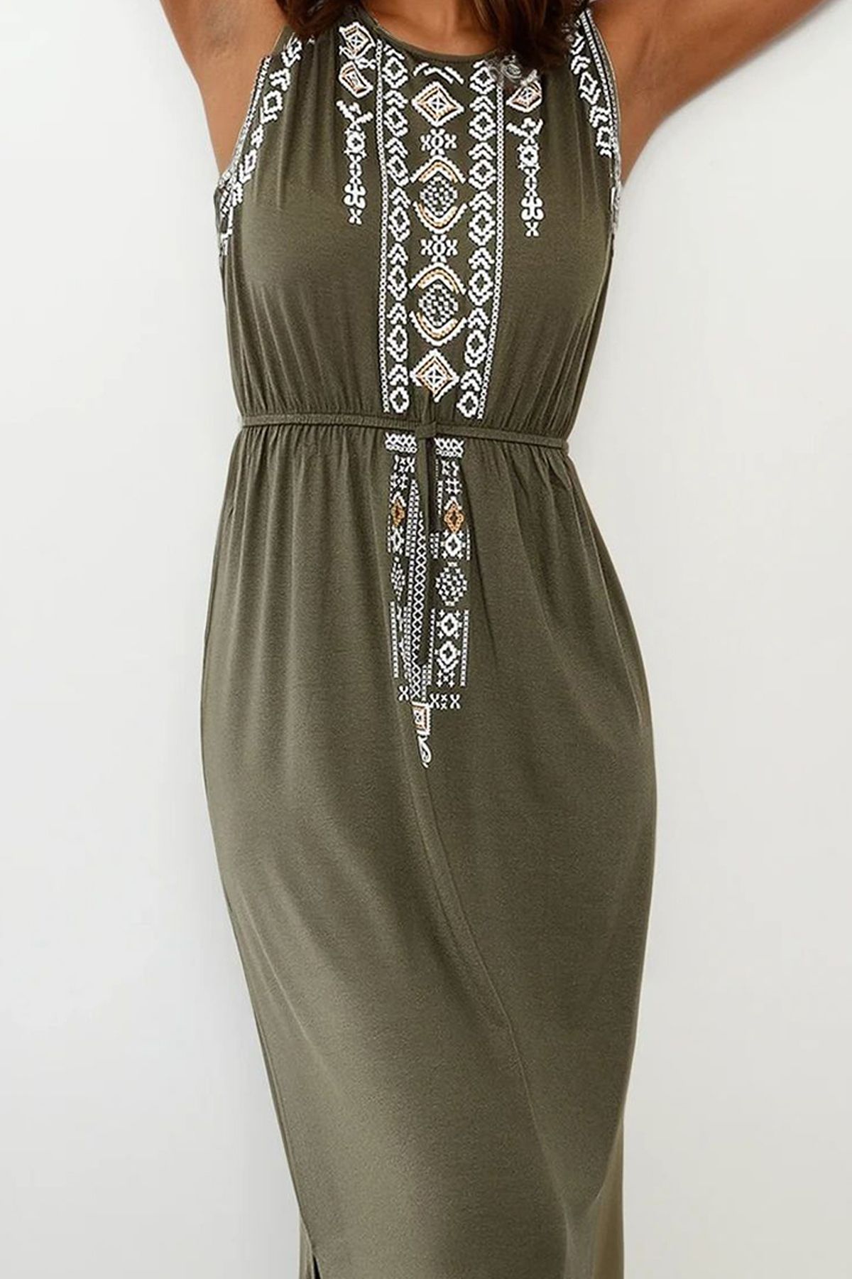 Trend Alaçatı Stili-Damska sukienka w stylu boho w kolorze khaki z haftowanym nadrukiem ALC-6564 3