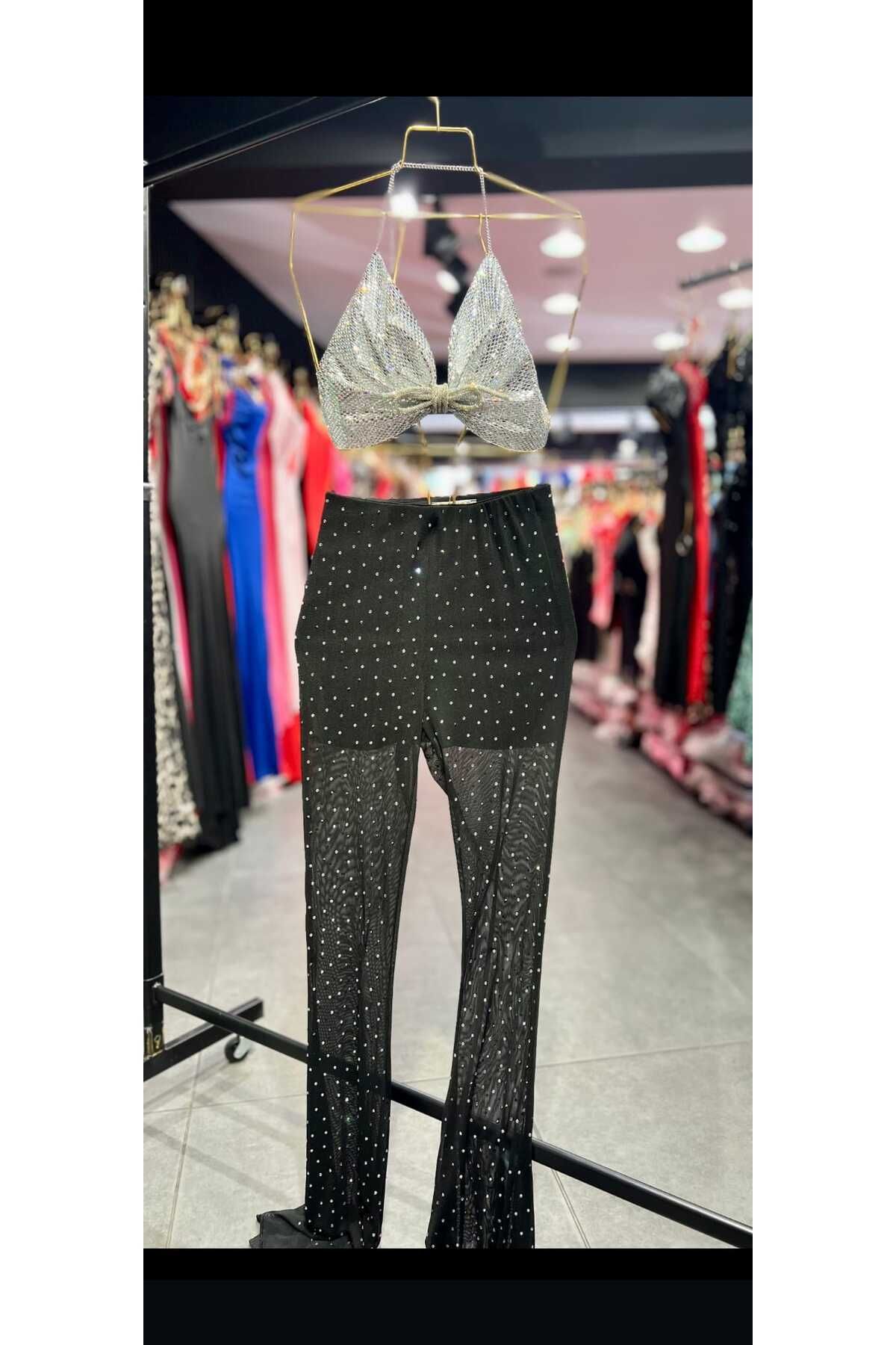 Miss Kurdele Taş Detaylı Zırh Crop Top