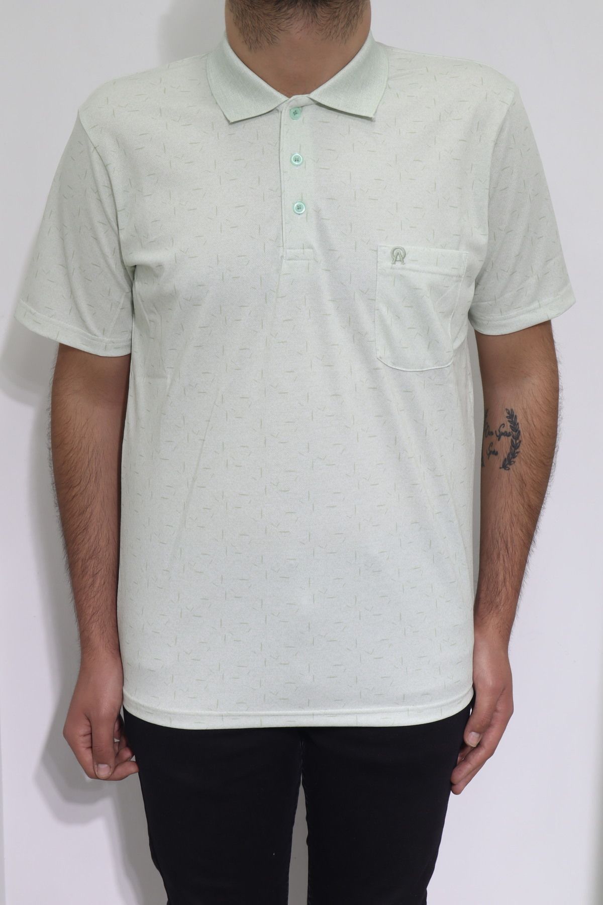 Özhürmet Triko DMC TEKSTİL Erkek Yeşil Desenli Klasik Kesim Rahat Kalıp Tek Cepli Polo Yaka T-Shirt