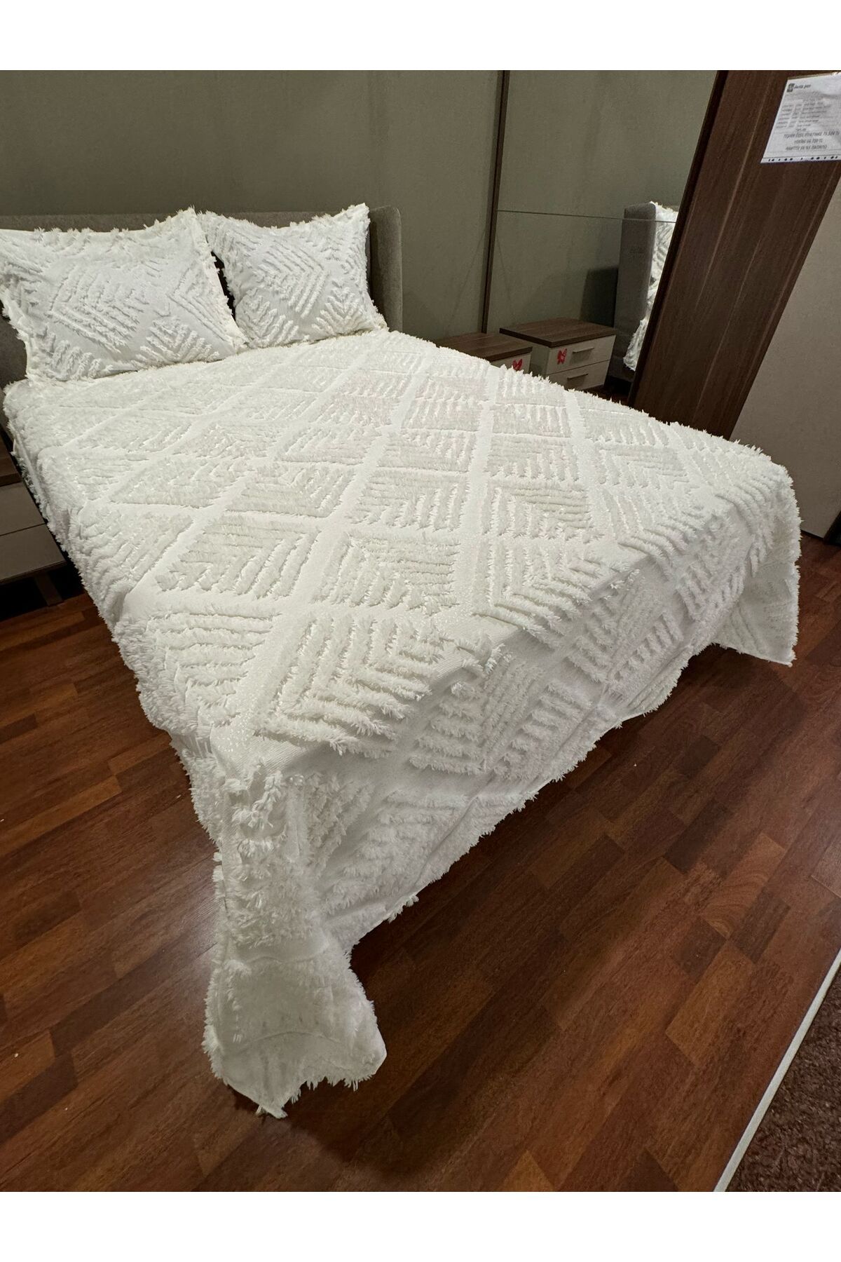 BlueMaison Butik Şönil Battal Boy Yatak Örtüsü Ezo Ekru
