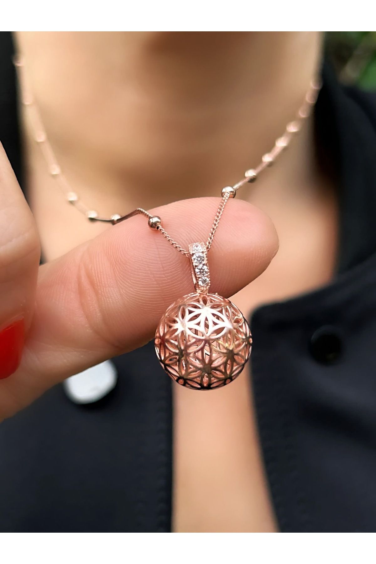 Shaman İstanbul Rose Gold Yaşam Çiçeği Globe Kolye