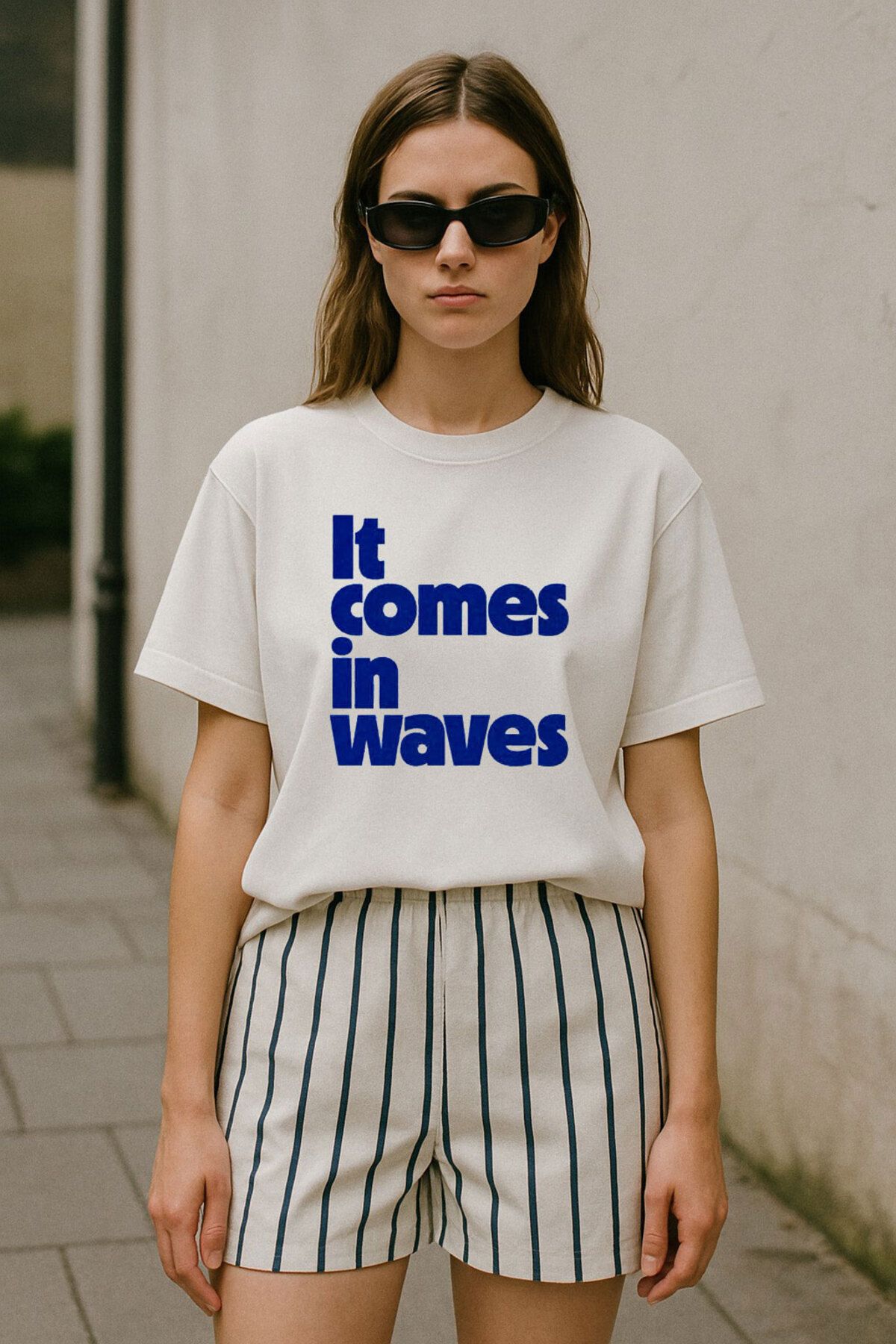 onsrawear it comes in waves Yazı Baskılı Oversize %100 Pamuk Beyaz T-shirt