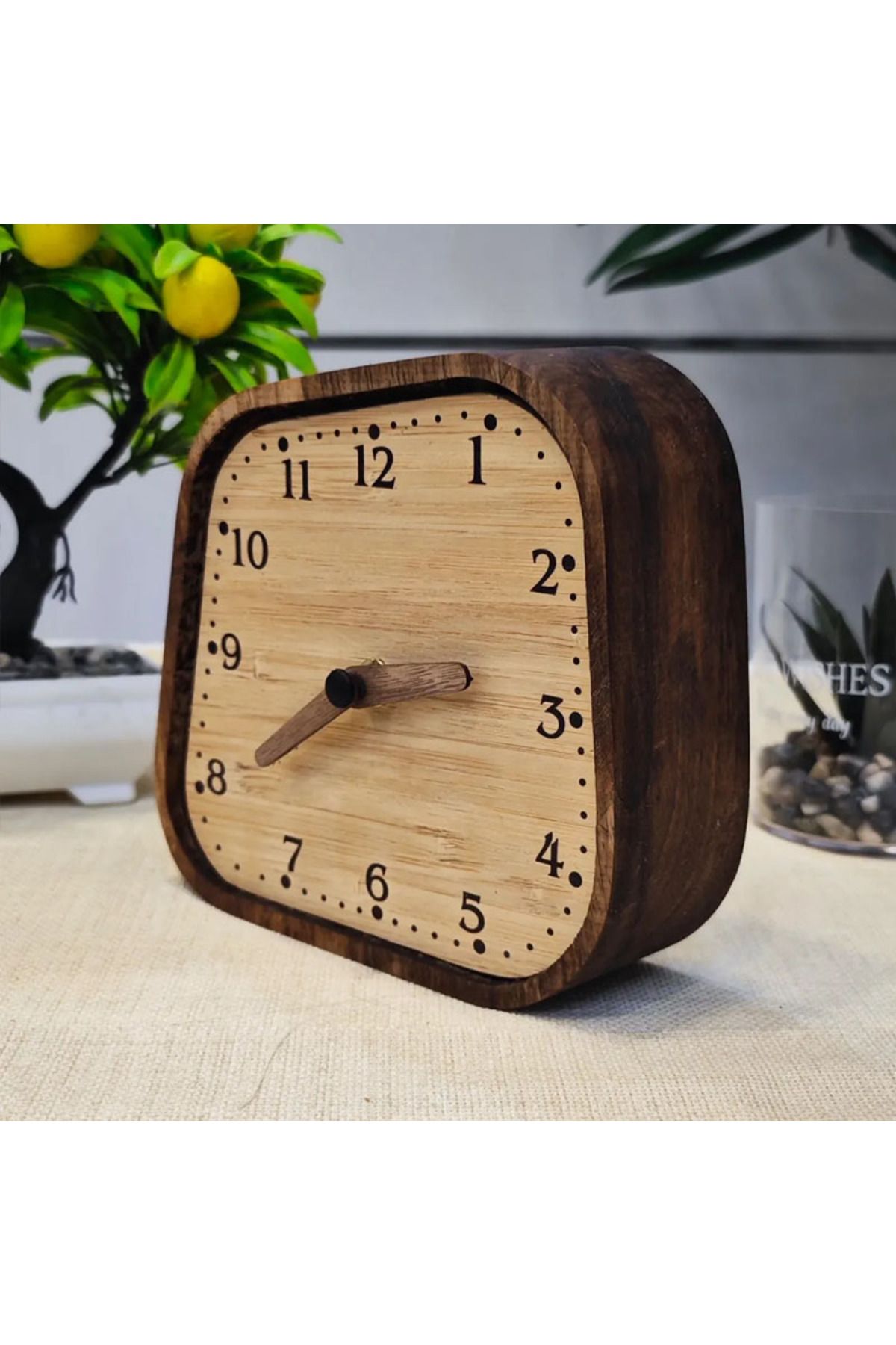 CNZ WOOD Yamuk Dörtgen Ceviz Masa Saati