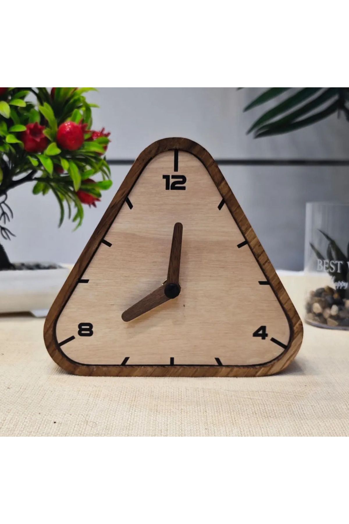 CNZ WOOD Kestane Ağacı Üçgen Masa Saati