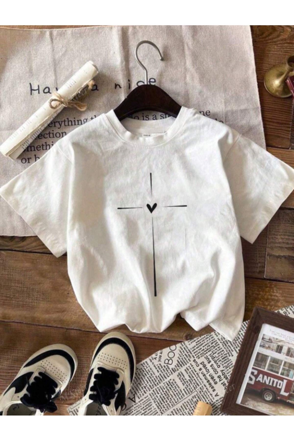 Framgan Kadın/Erkek KALP DETAYLI Özel Baskılı Günlük Kısa Kollu Pamuklu T-Shirt