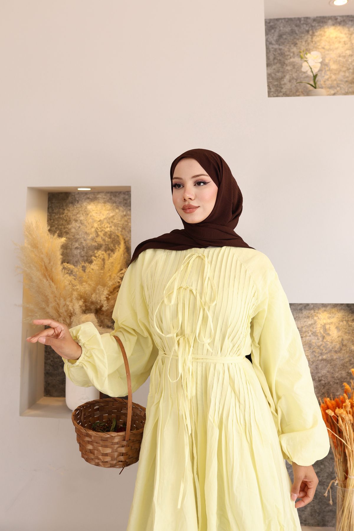 Butik FrillyShoulder Dress