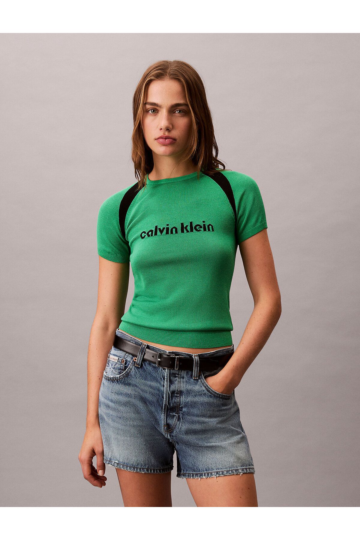 Calvin Klein Contrast Logo Graphic Slim T-Shirt