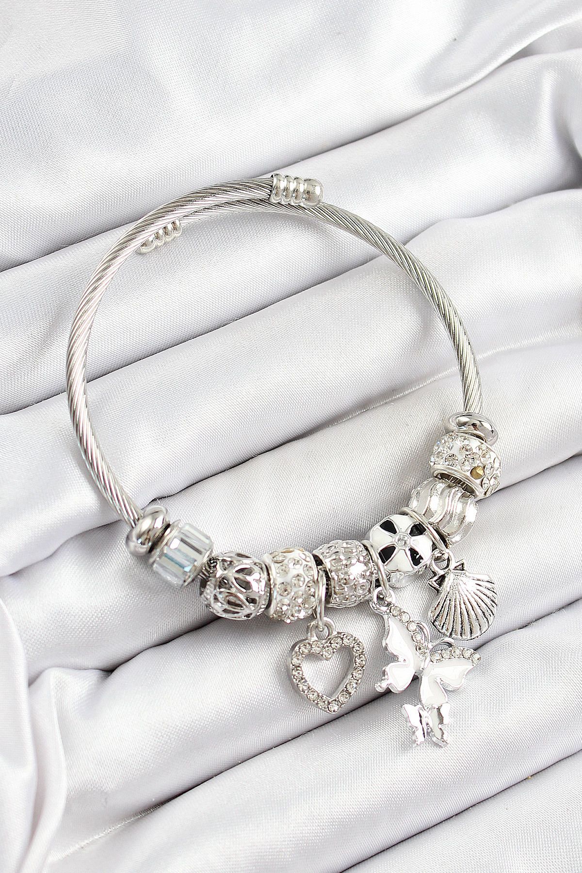 callerrons accessories Beyaz Zirkon Taşlı Kalp Kelebek Ve İstiridye Model Gümüş Renk Charm Bileklik - EBJ250628W35906