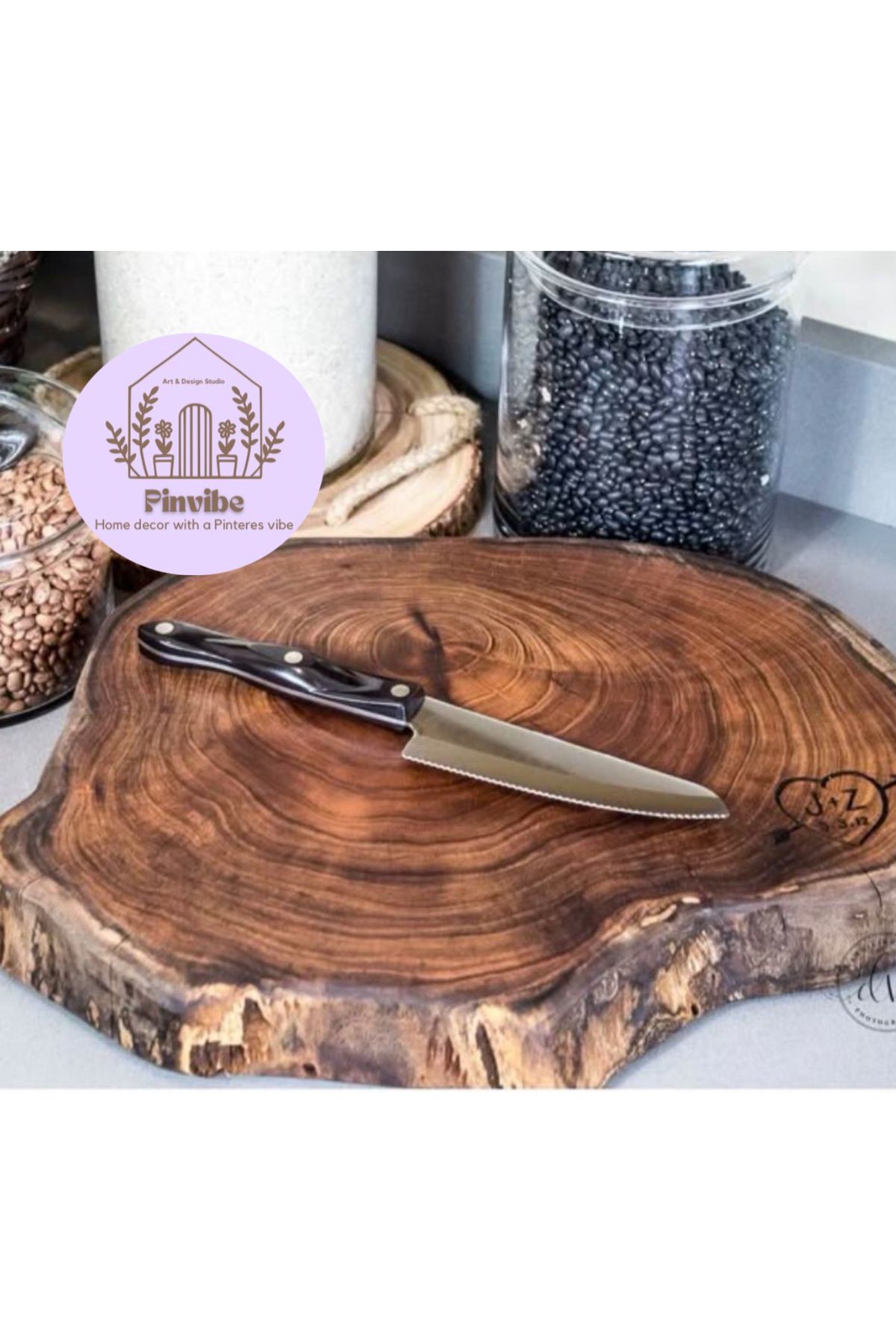 Dekor Pinvibe Nature – Doğal Ahşap Yuvarlak Kesme Tahtası (El Yapımı)