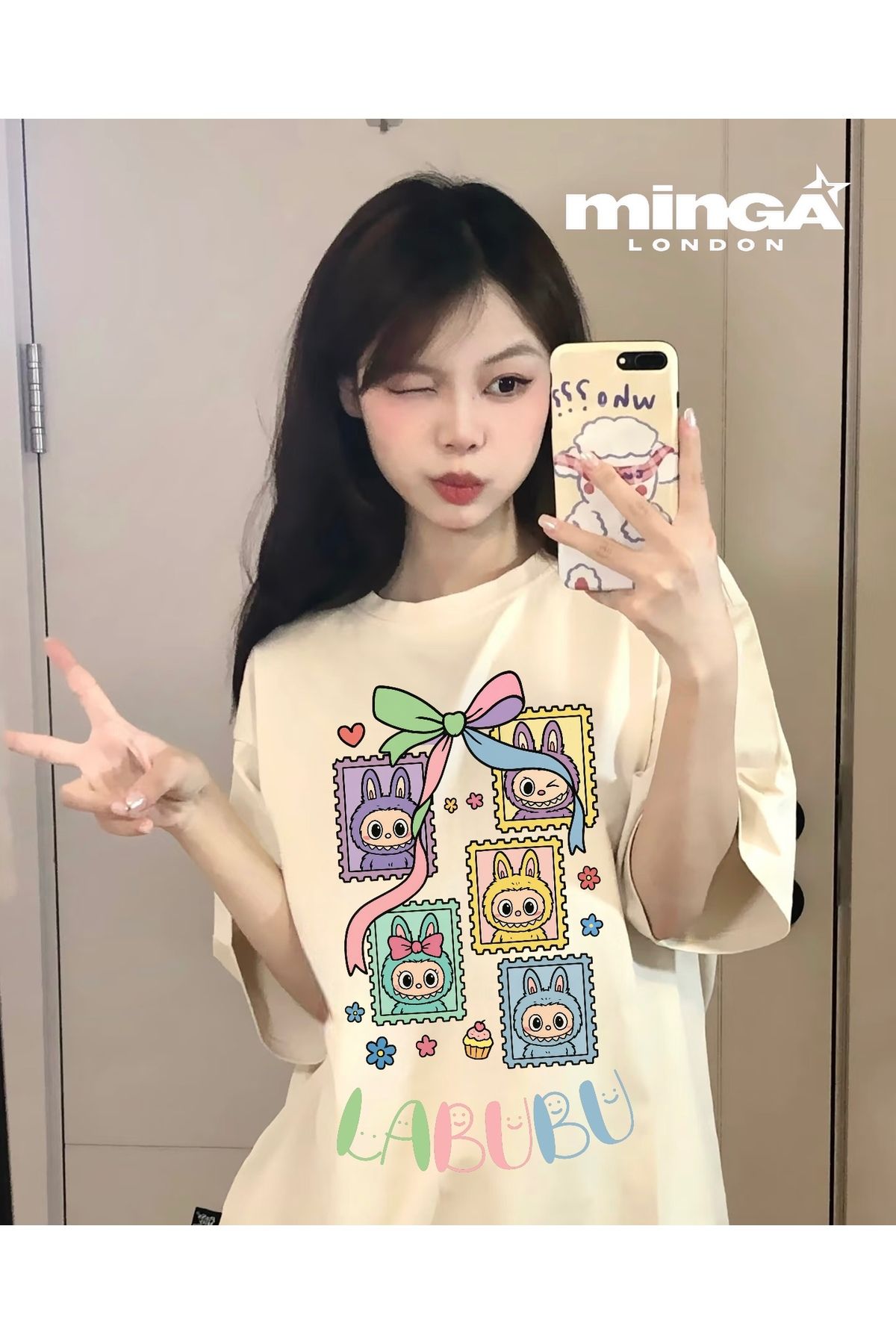 Minga London Bej Labubu Color Card Baskılı Oversize Tshirt -Minga London