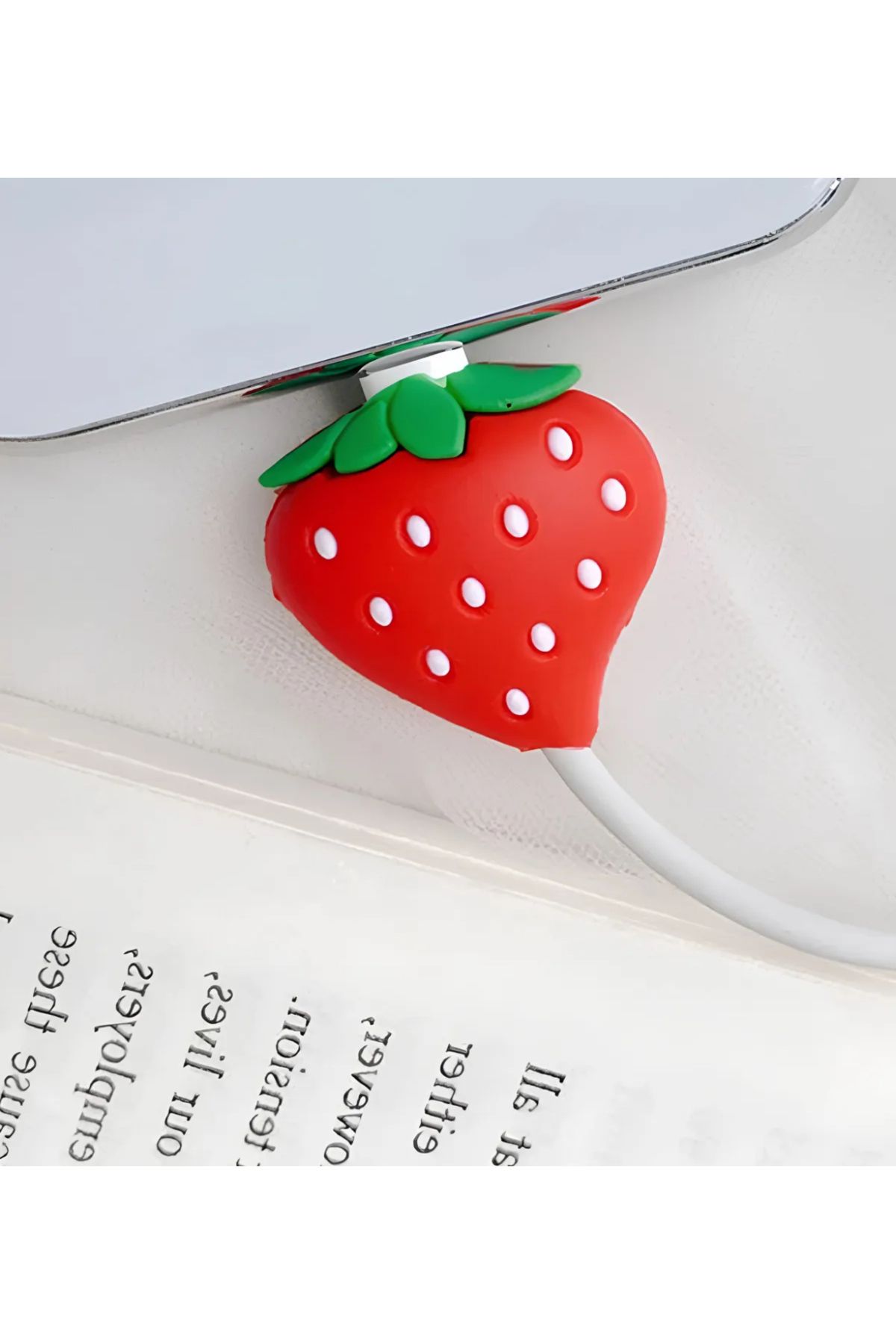 Store Çilek Figürlü Sevimli Kablo Ucu Koruyucu