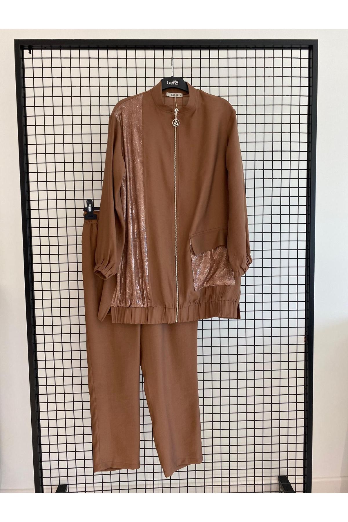 Armine Trend Yeni Sezon Pul Detaylı Pantolonlu Takım 25DSB670 MODAAYKA